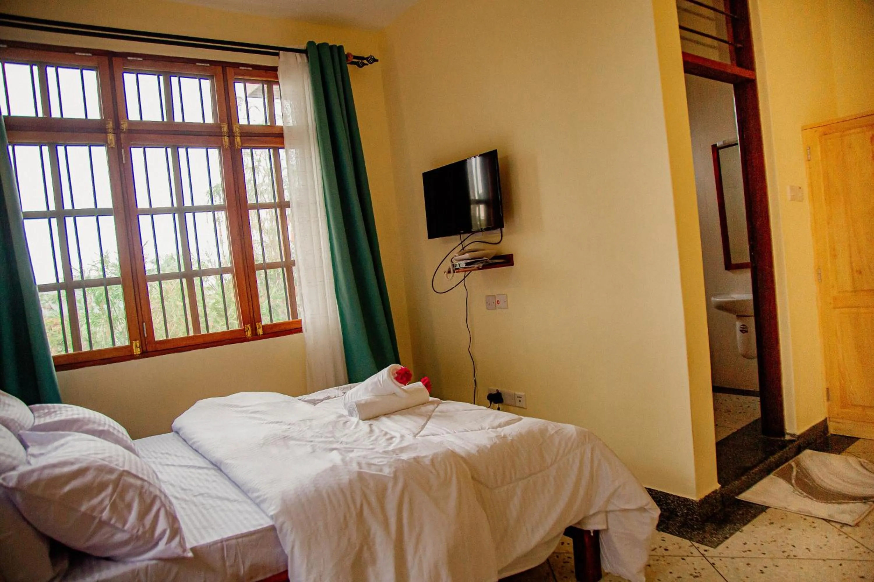 Communal lounge/ TV room in Bamboo Village