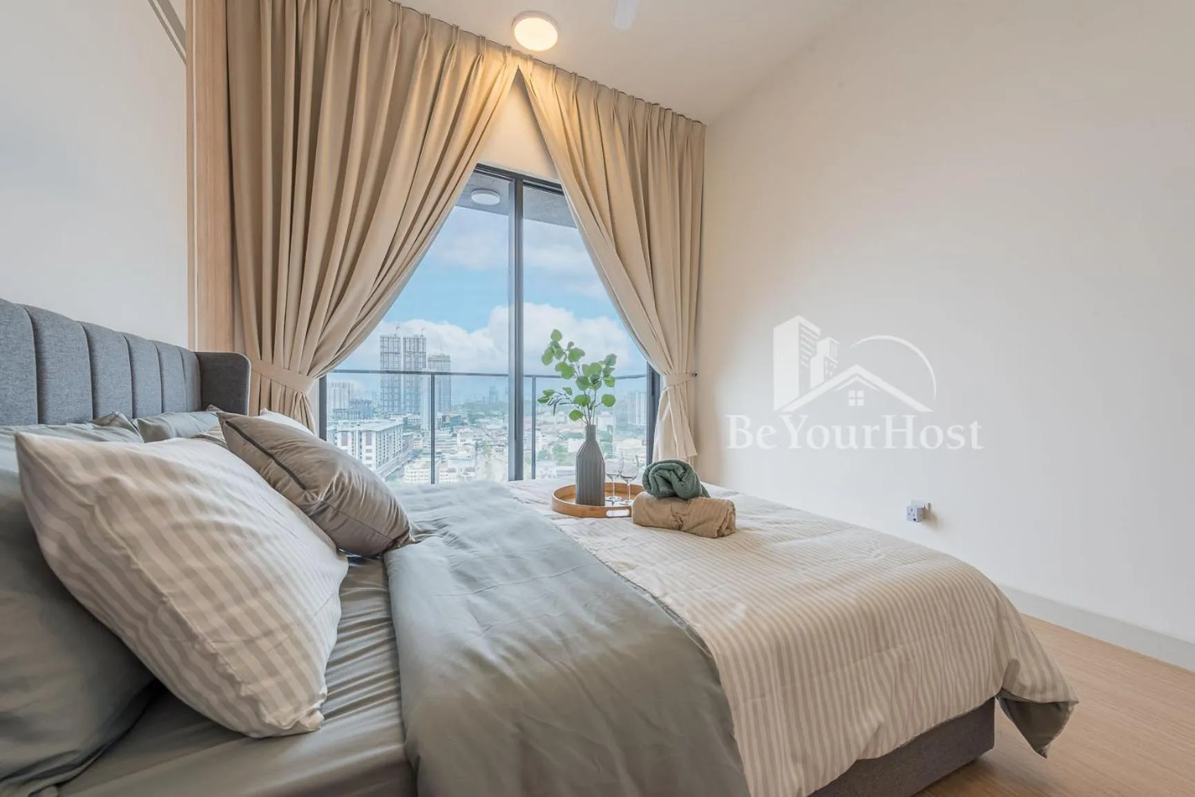 Bed in Continew Residences Kuala Lumpur