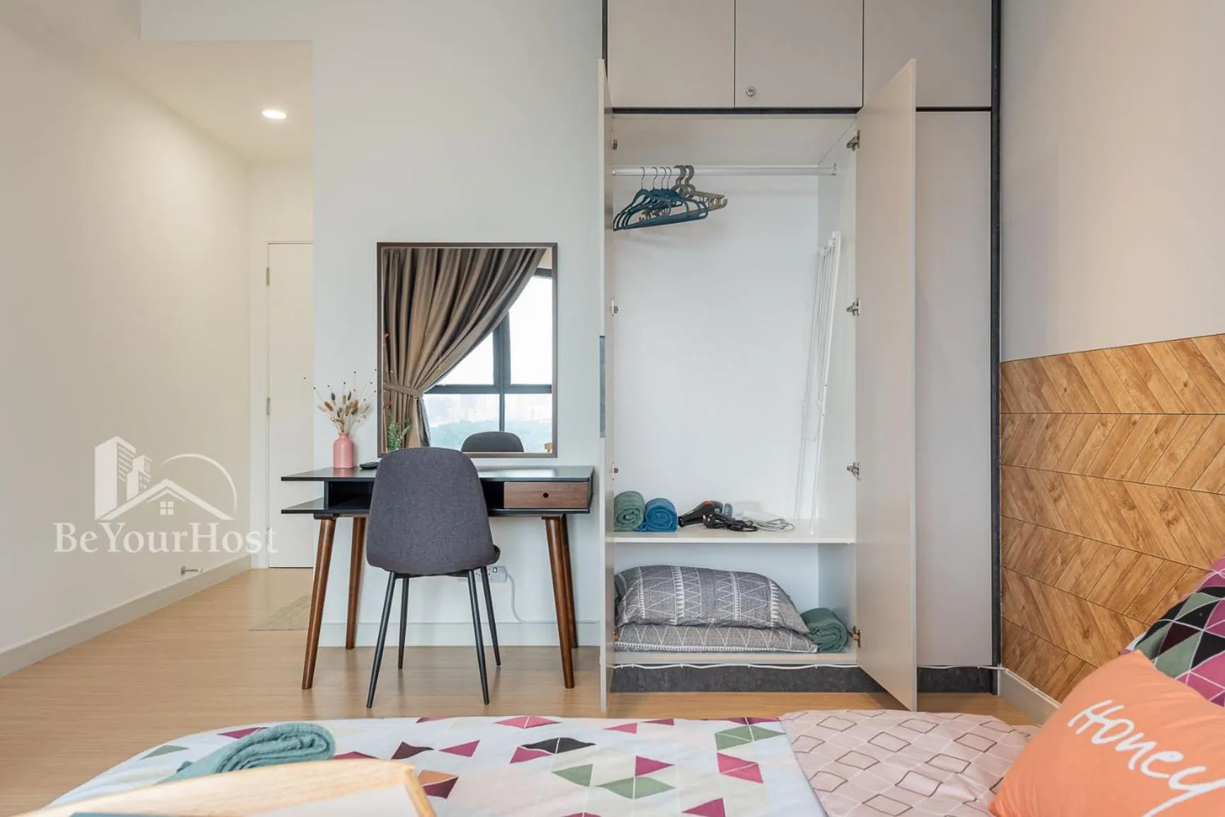 wardrobe, Bed in Continew Residences Kuala Lumpur