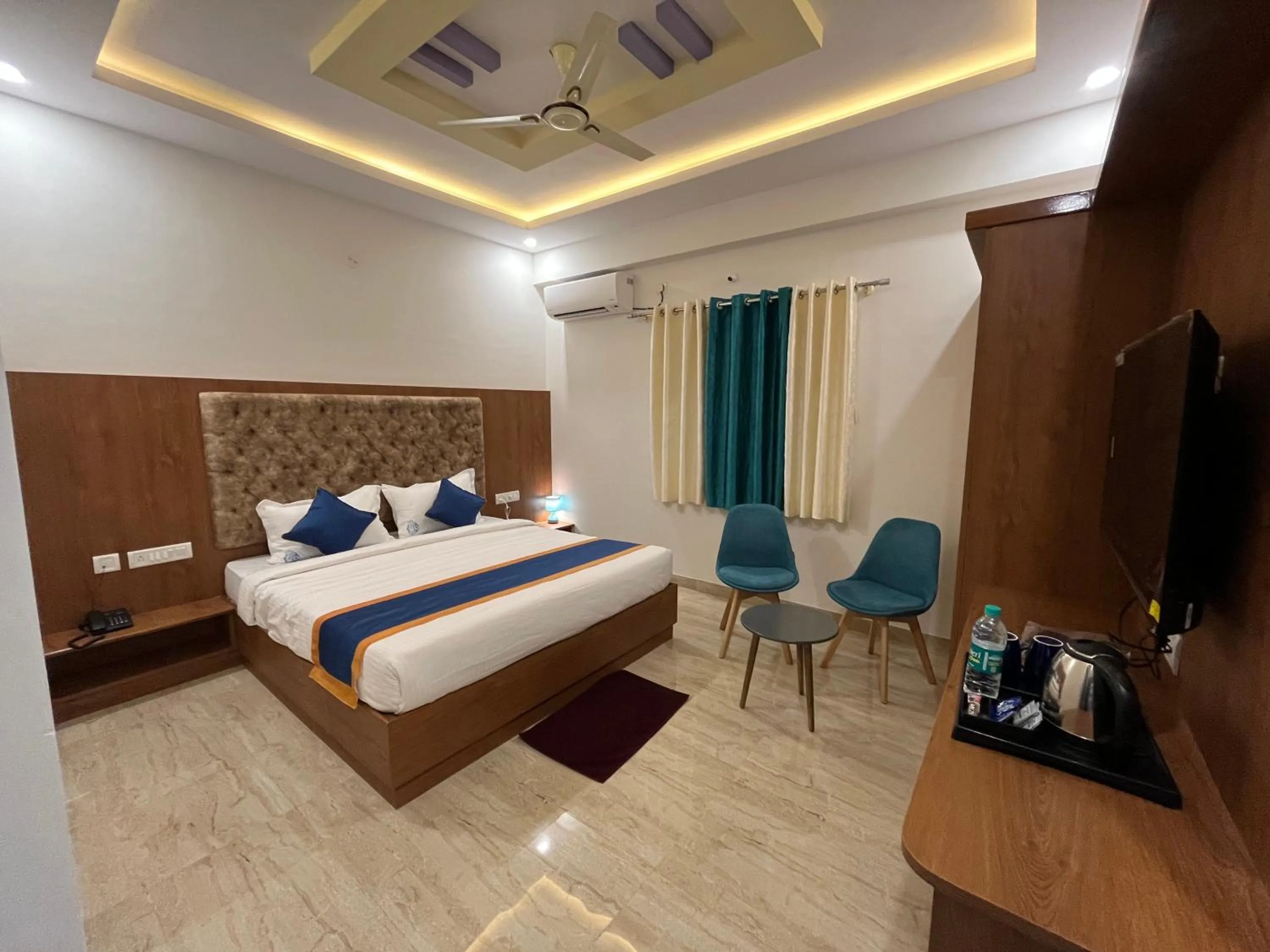 NP Royal INN