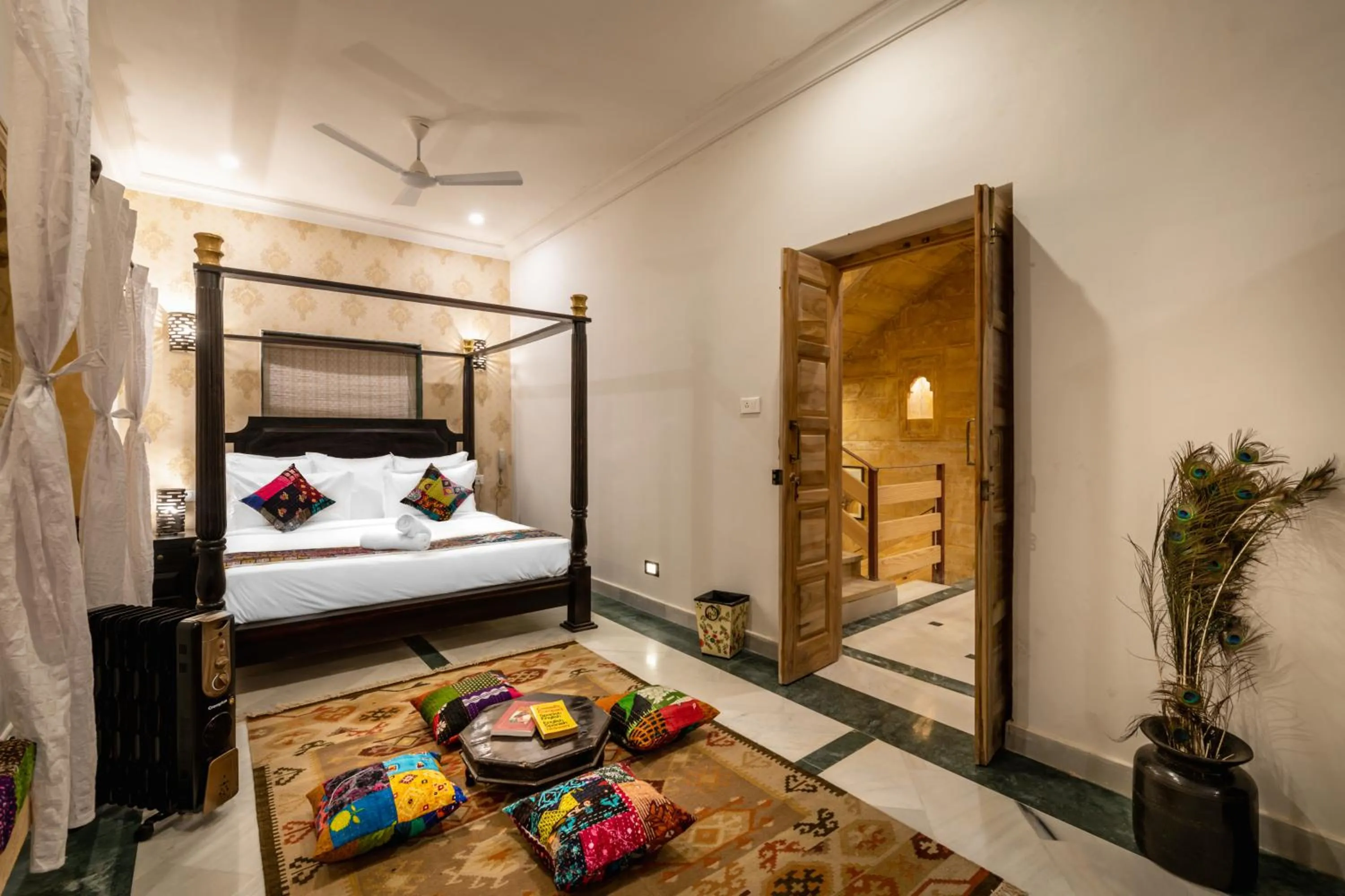 Bedroom, Bed in Hotel Meri Haveli