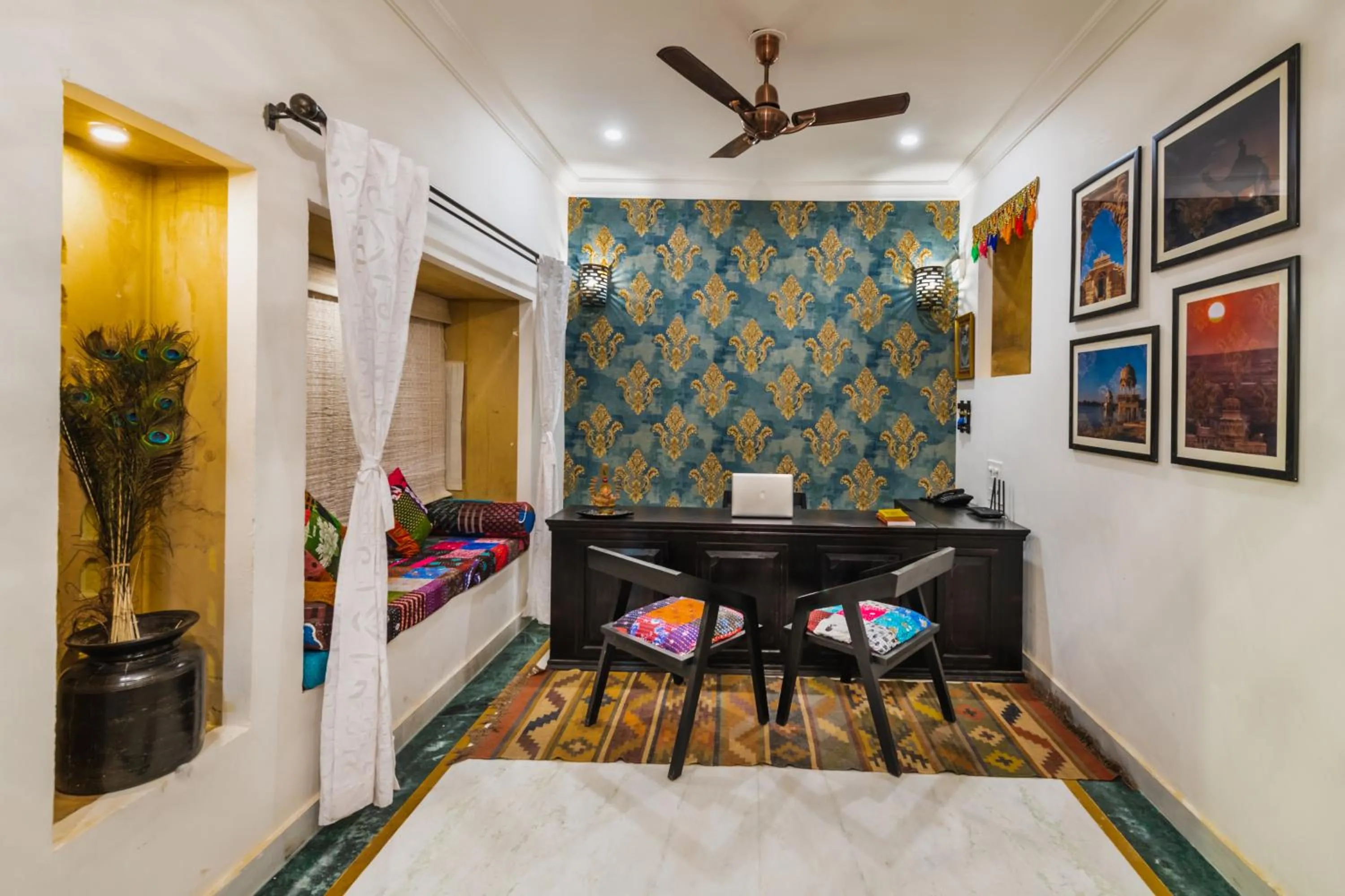 Property building, Bed in Hotel Meri Haveli