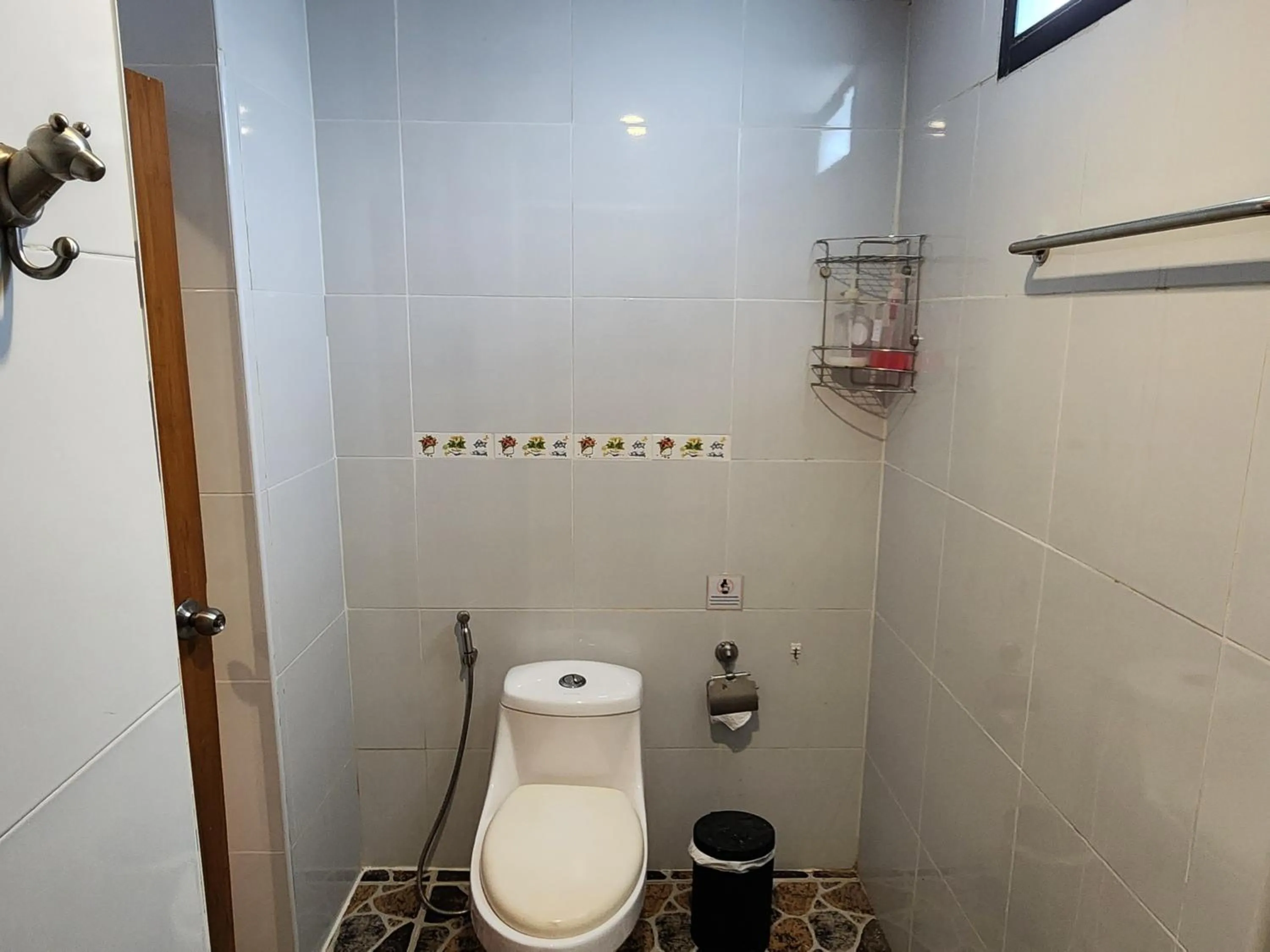 Toilet in Patong Dynasty Royal Hotel