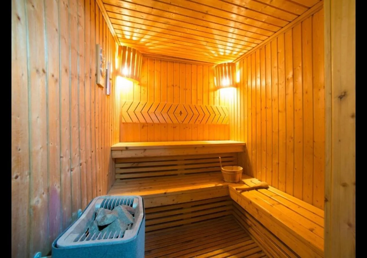 Property building in Patong Dynasty Royal Hotel