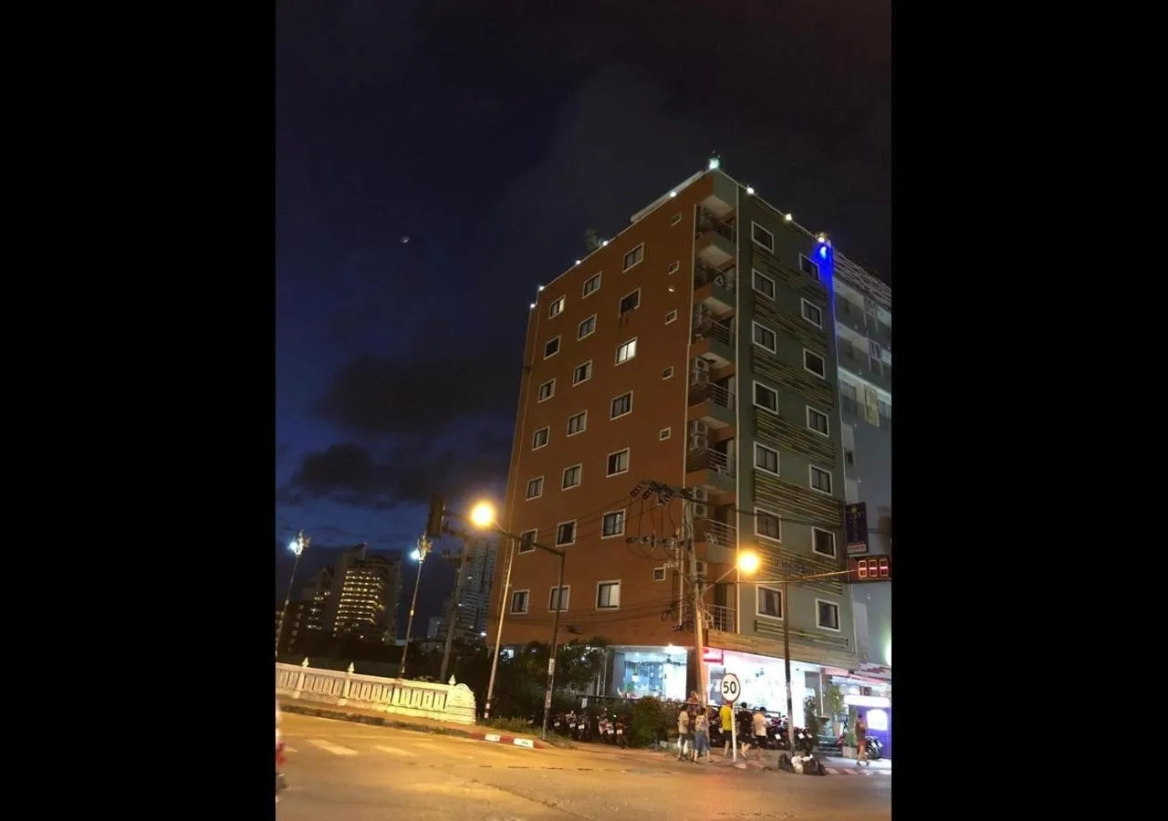 Property building in Patong Dynasty Royal Hotel