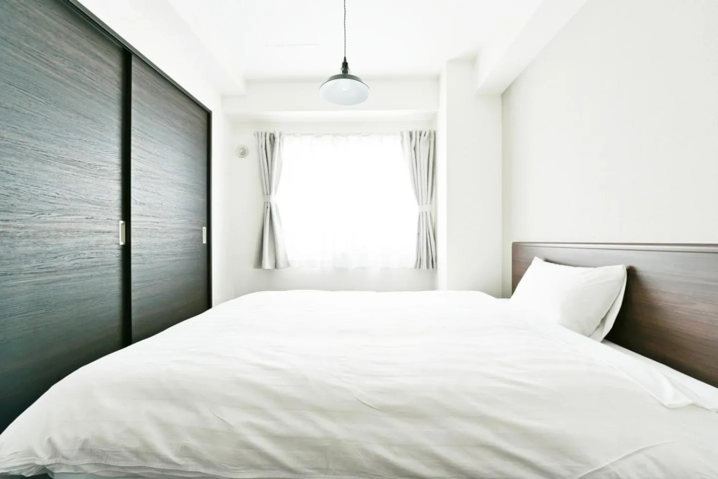 Bed in Sun Court Hondori Garden Hills