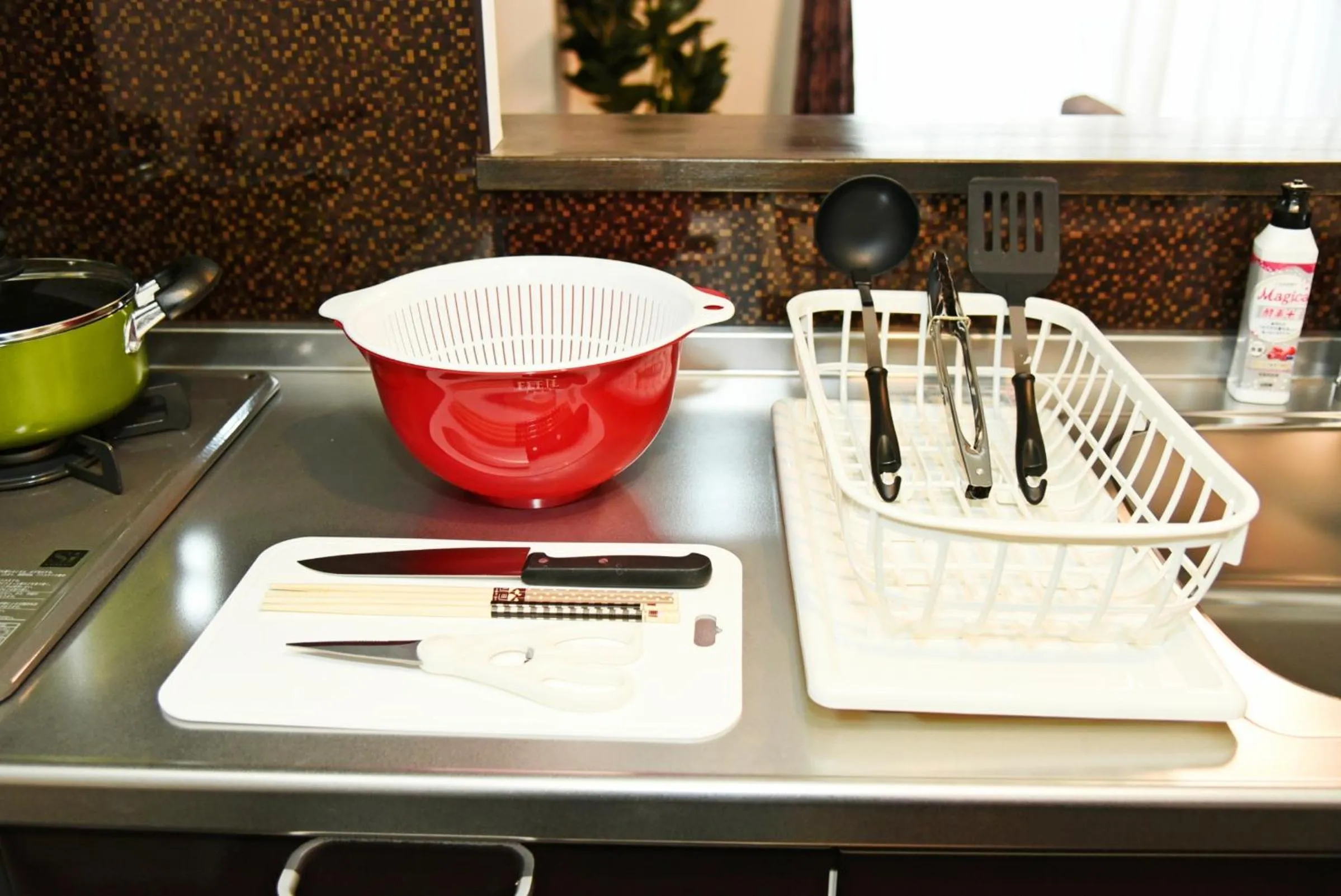 Kitchen or kitchenette in Sun Court Hondori Garden Hills