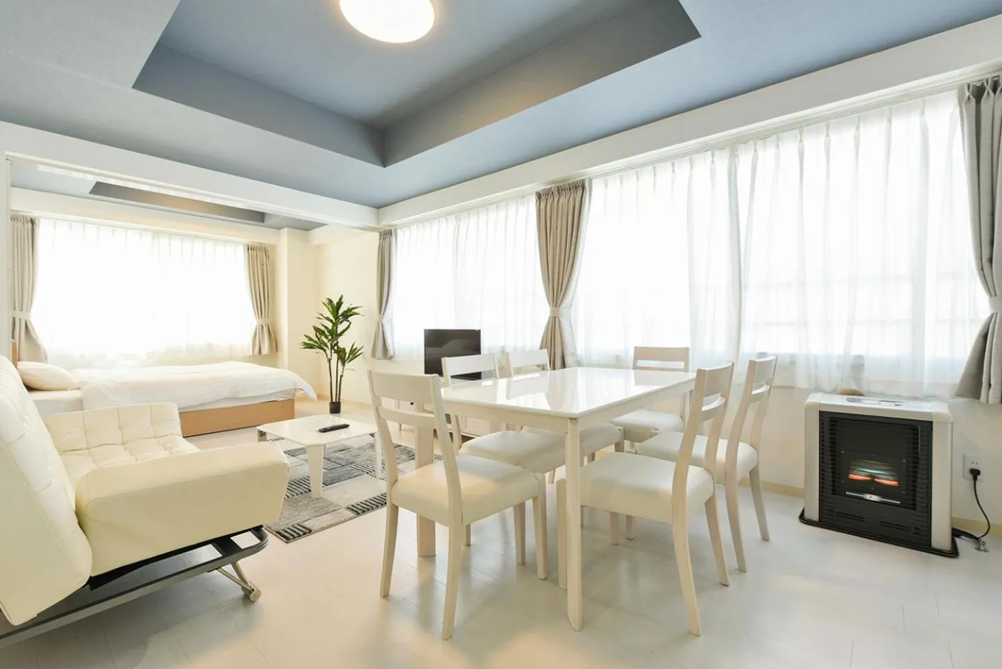 TV and multimedia in Hills Garden Hondori