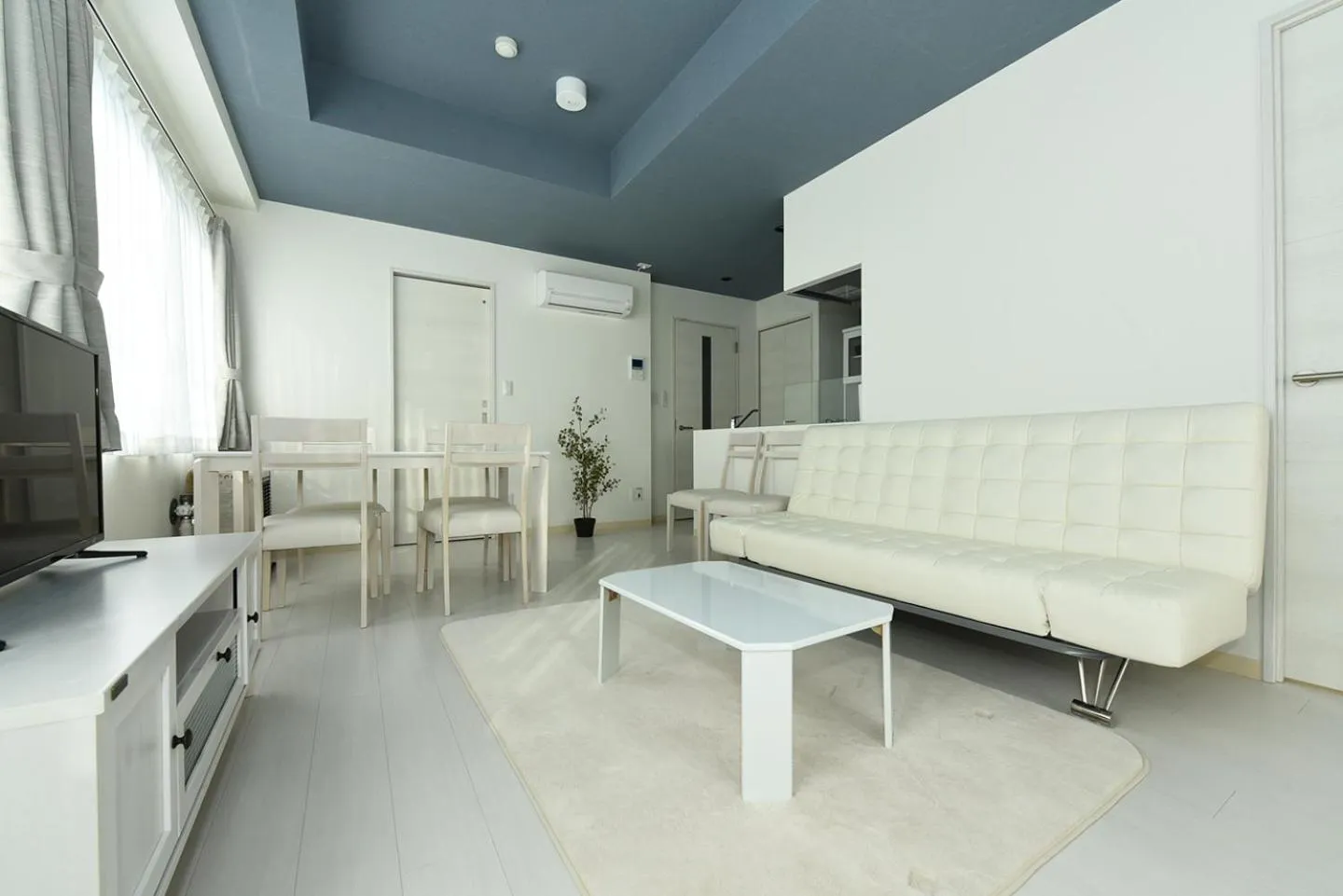 TV and multimedia in Hills Garden Hondori