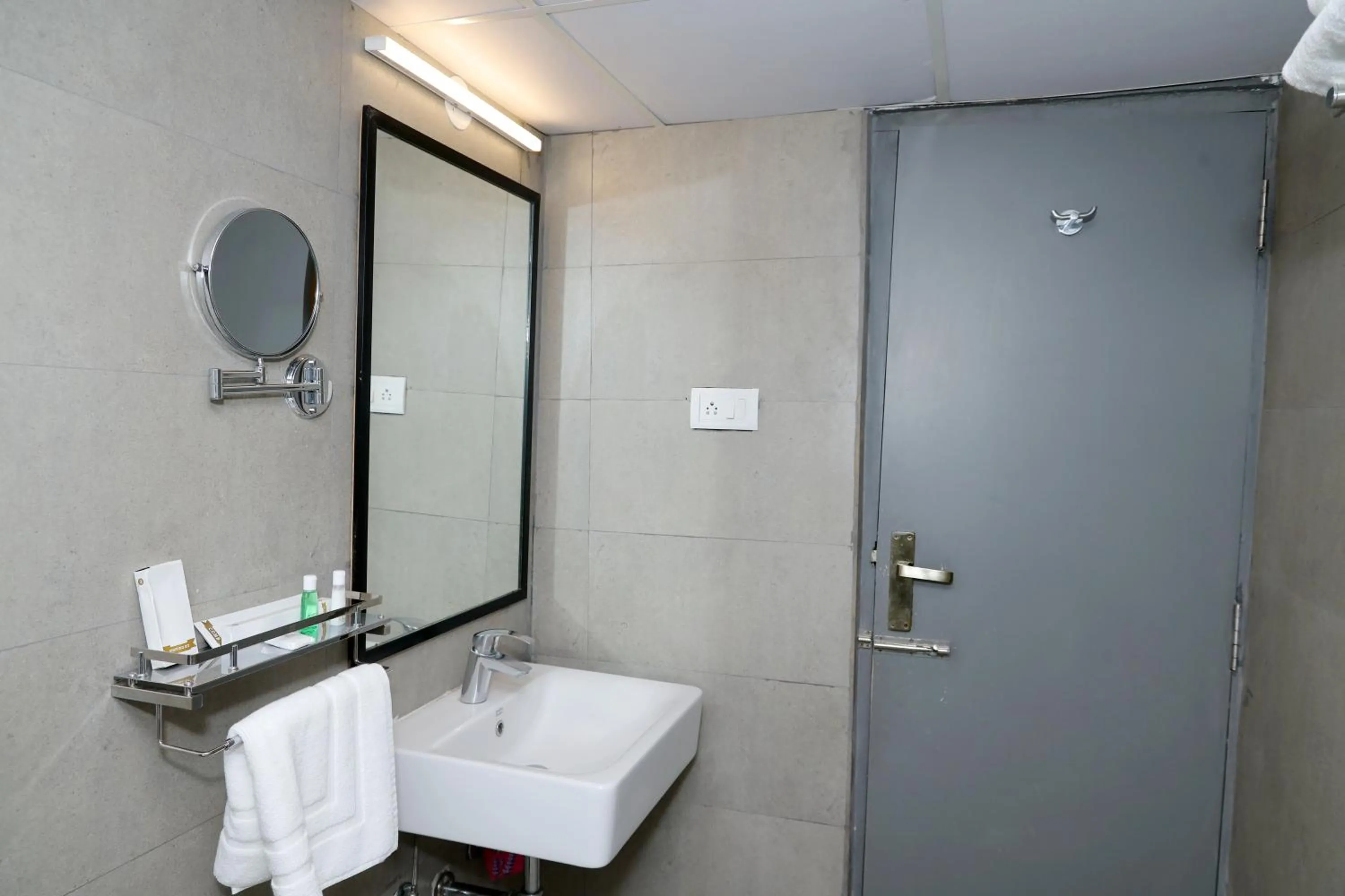 Superior King Room - single occupancy in RV STAY INN
