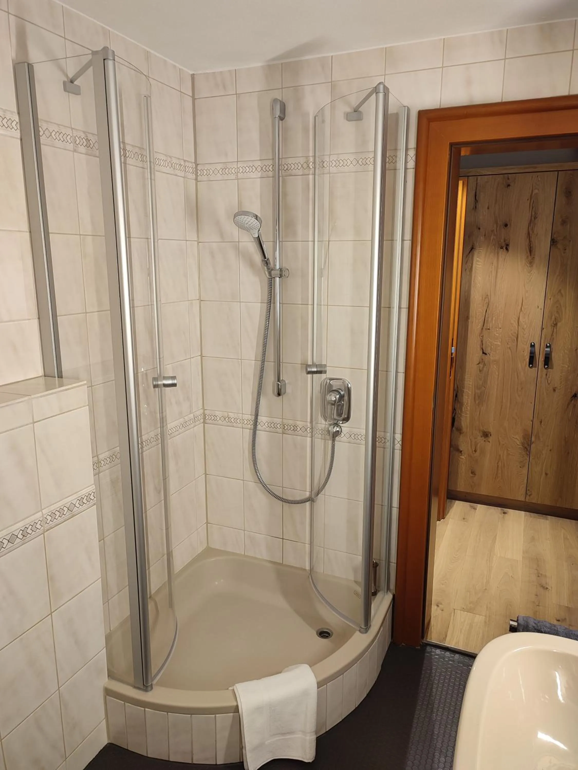 Bathroom in OSCARS Hotel 1415