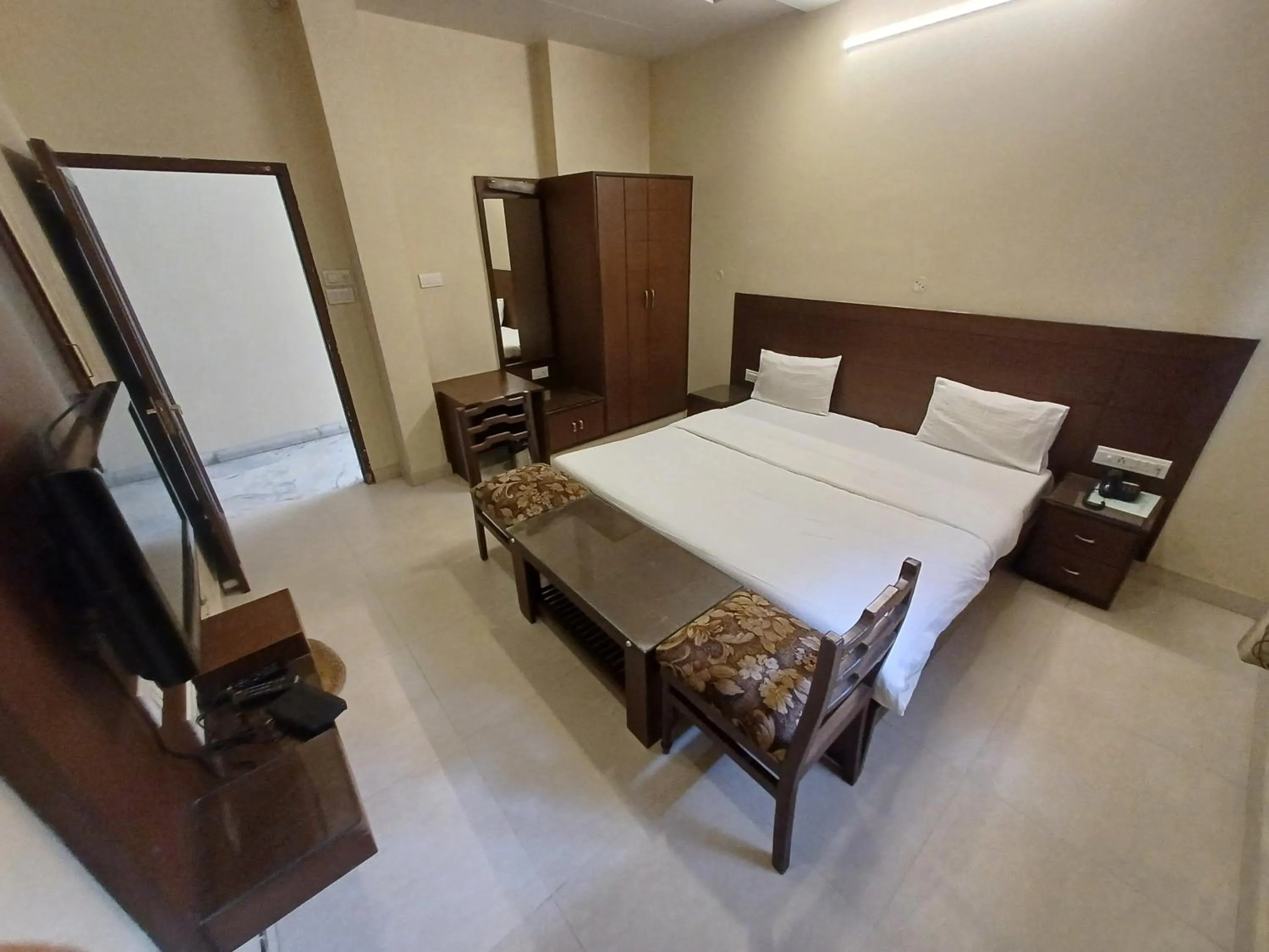 Photo of the whole room, Bed in Hotel Raghav Palace 1 km Jaipur Junction & Bus Stand Sindhi Camp