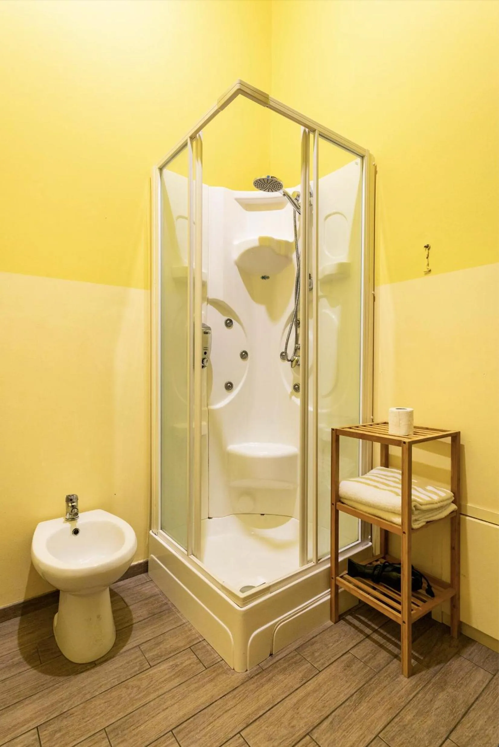 Shower in Bohème B&B