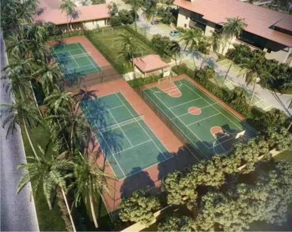 Tennis court in Flat no Malawi Resort 203 B em Muro Alto, Porto de Galinhas