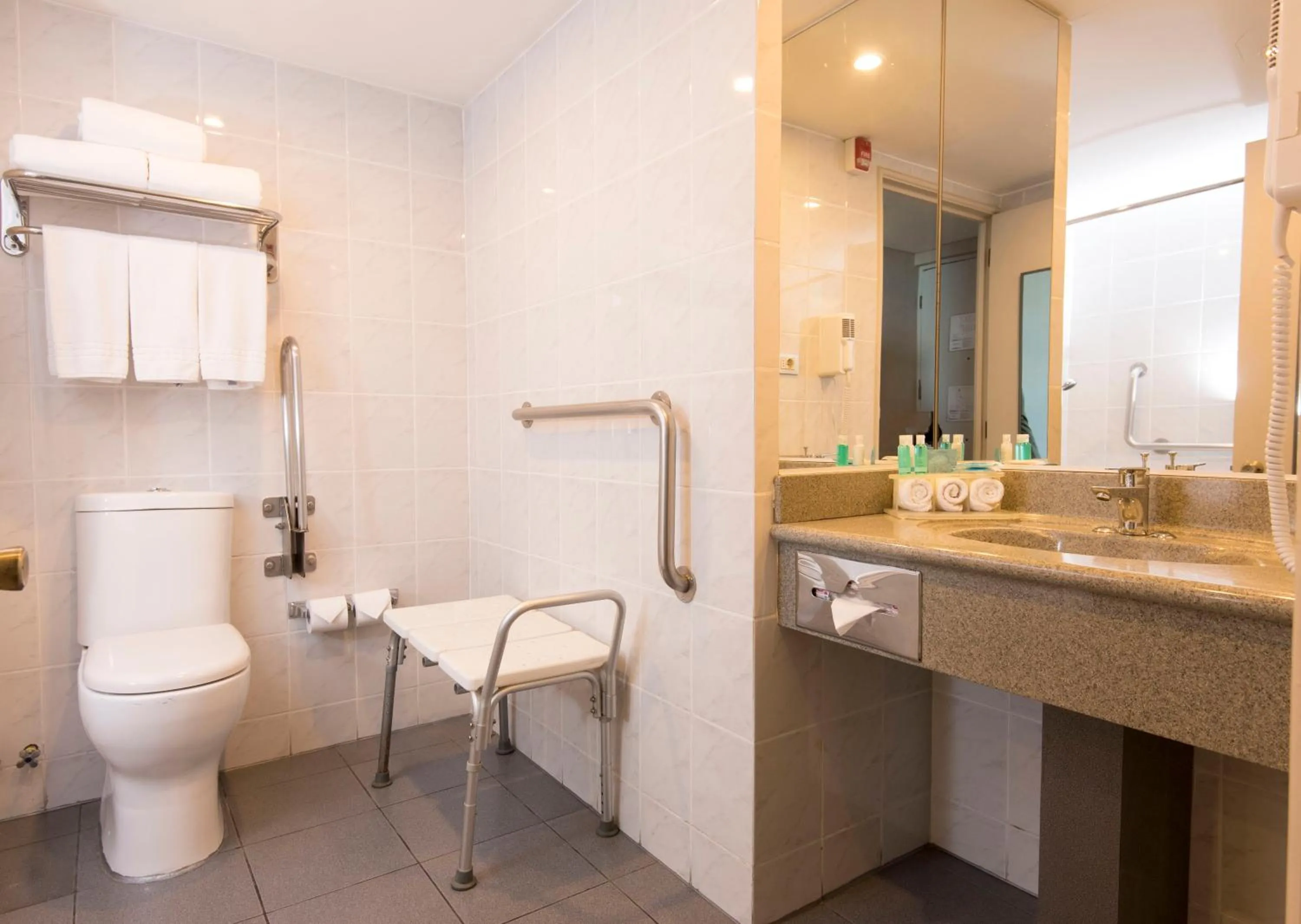 Bathroom in Holiday Inn Express - Antofagasta by IHG