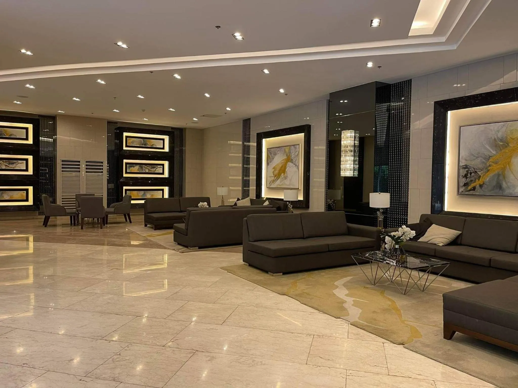 Lobby or reception in Staycation Mandaluyong Fame residences greenfield district by darpm