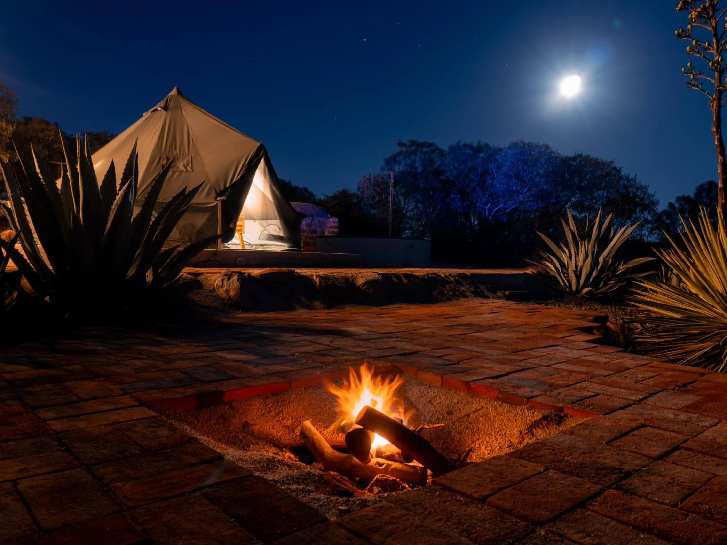 Night in Sarab Hotel