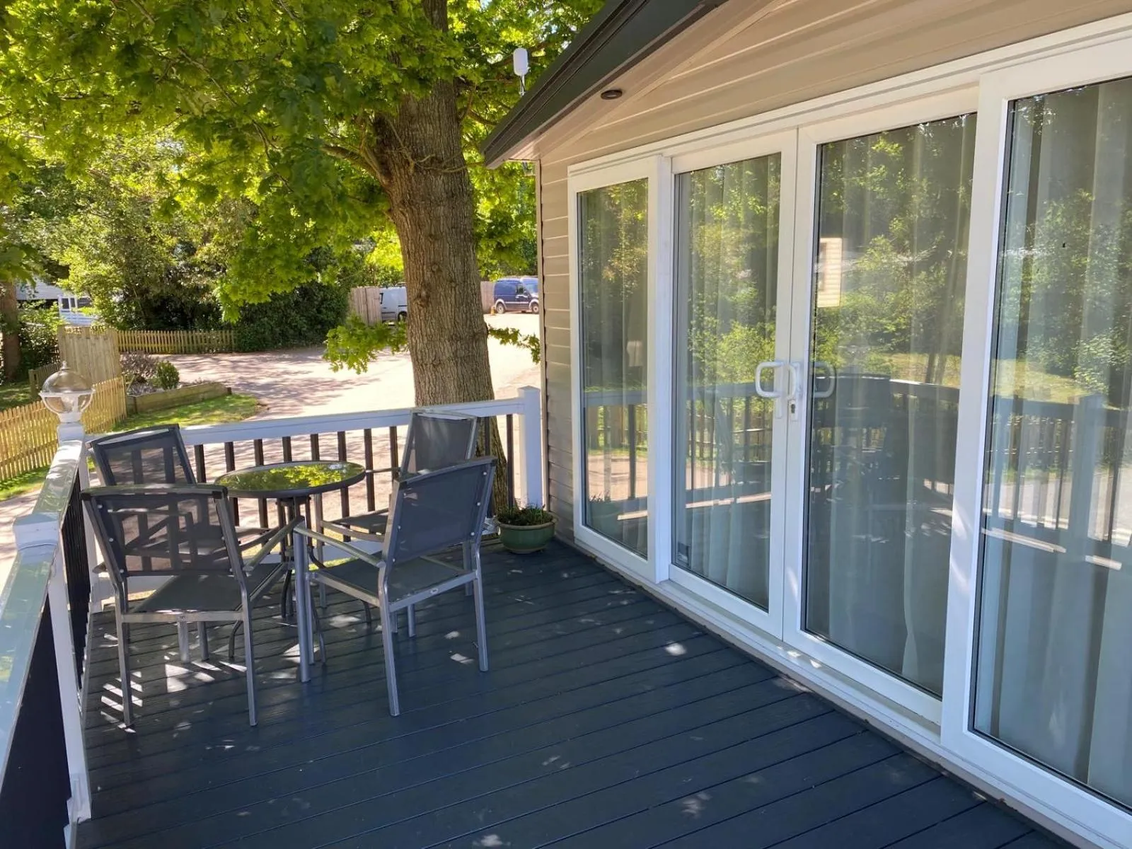 Coghurst Hall Holiday Home Sleeps 6, 2 bedrooms