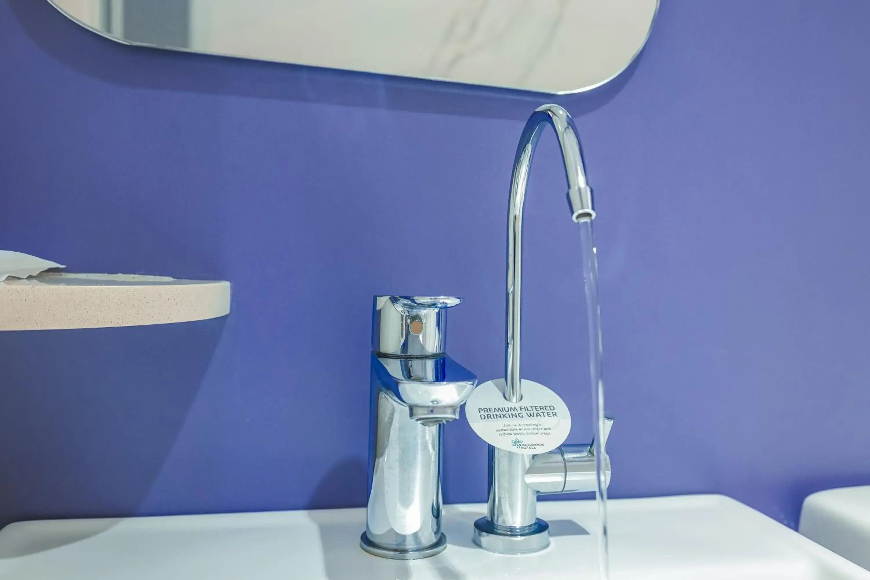 Standard Queen Room in Hotel 81 Lavender Standard Queen Room in Hotel 81 Lavender