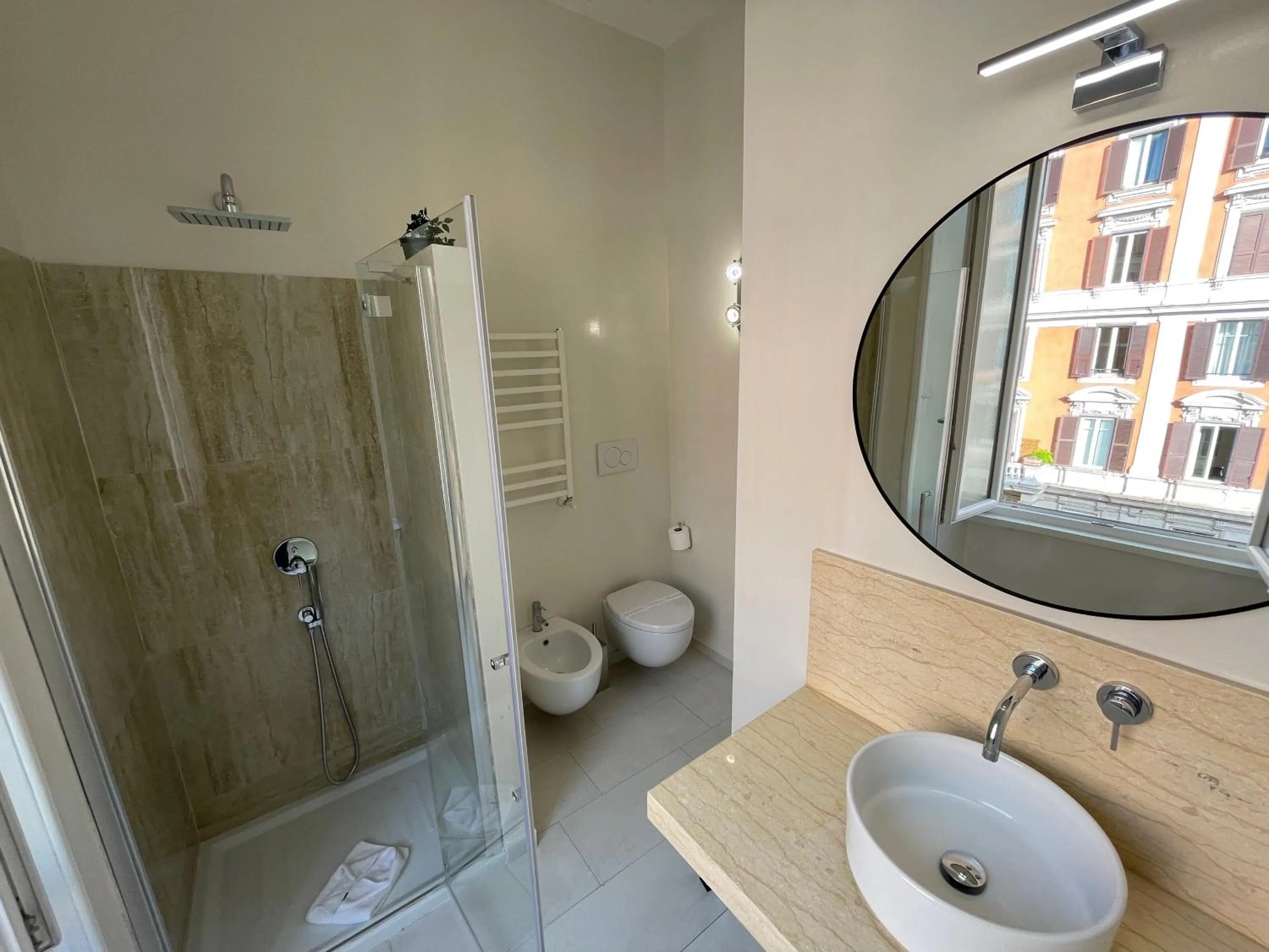 Shower in Quintus Luxury Suites