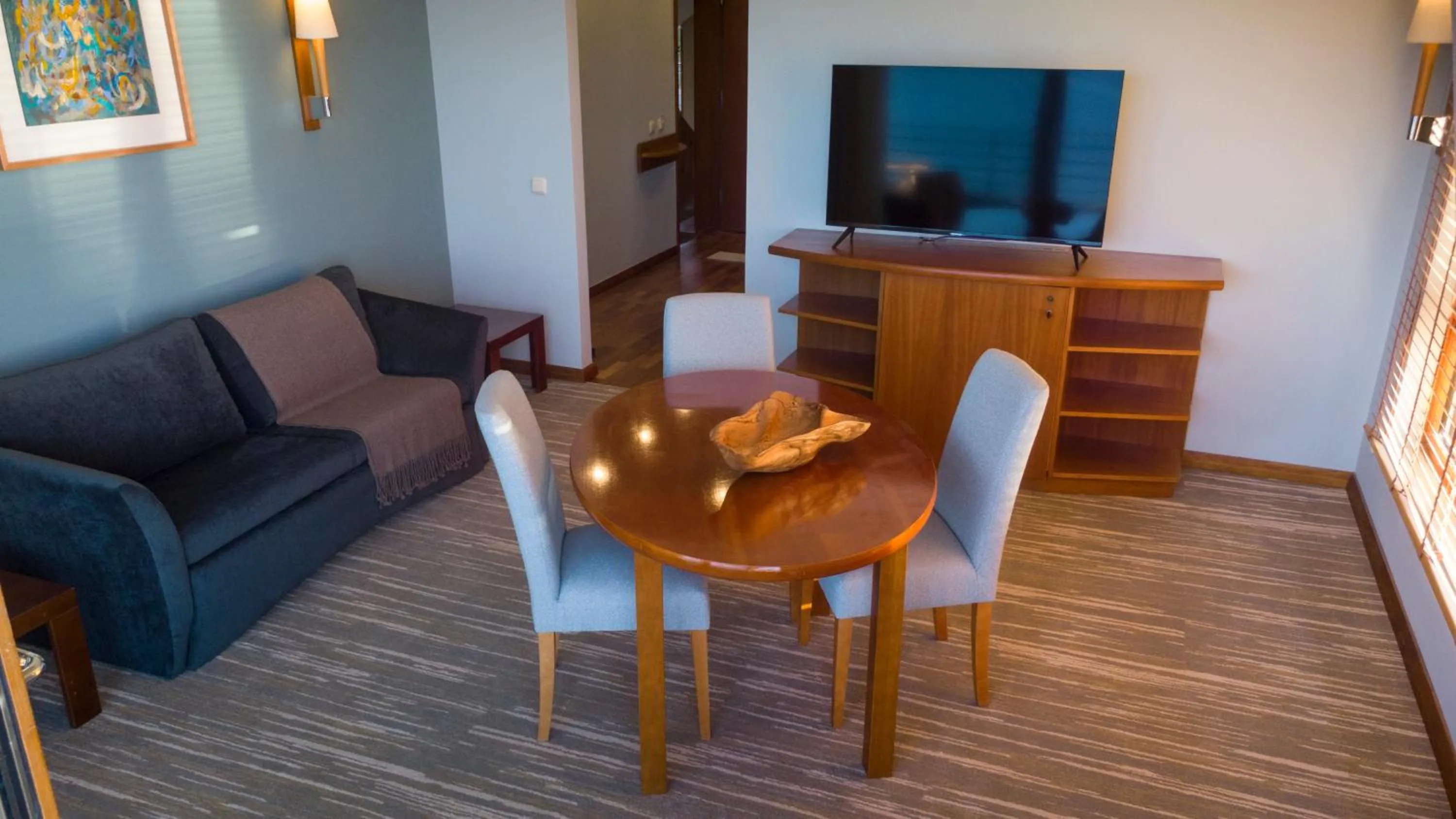 Living room in Park Lake Luxury Hotel