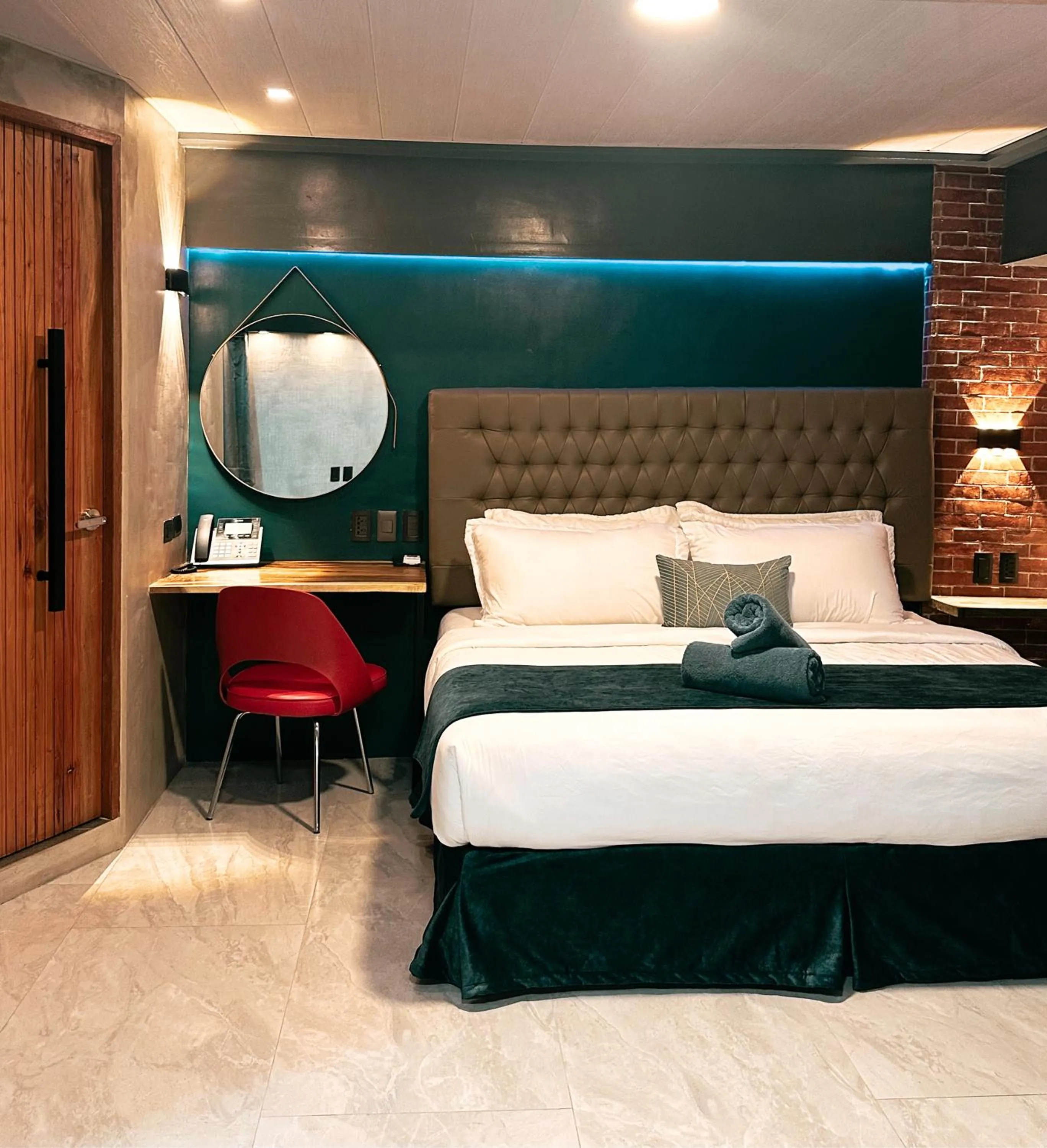 Bed in Blue Tulip - 4mins from Mactan Airport