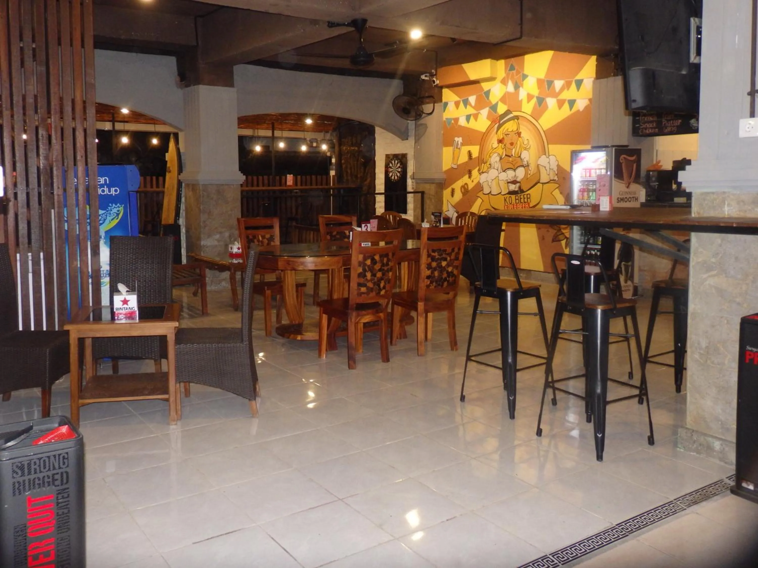 Restaurant/places to eat in Tab Hotel Legian Bali