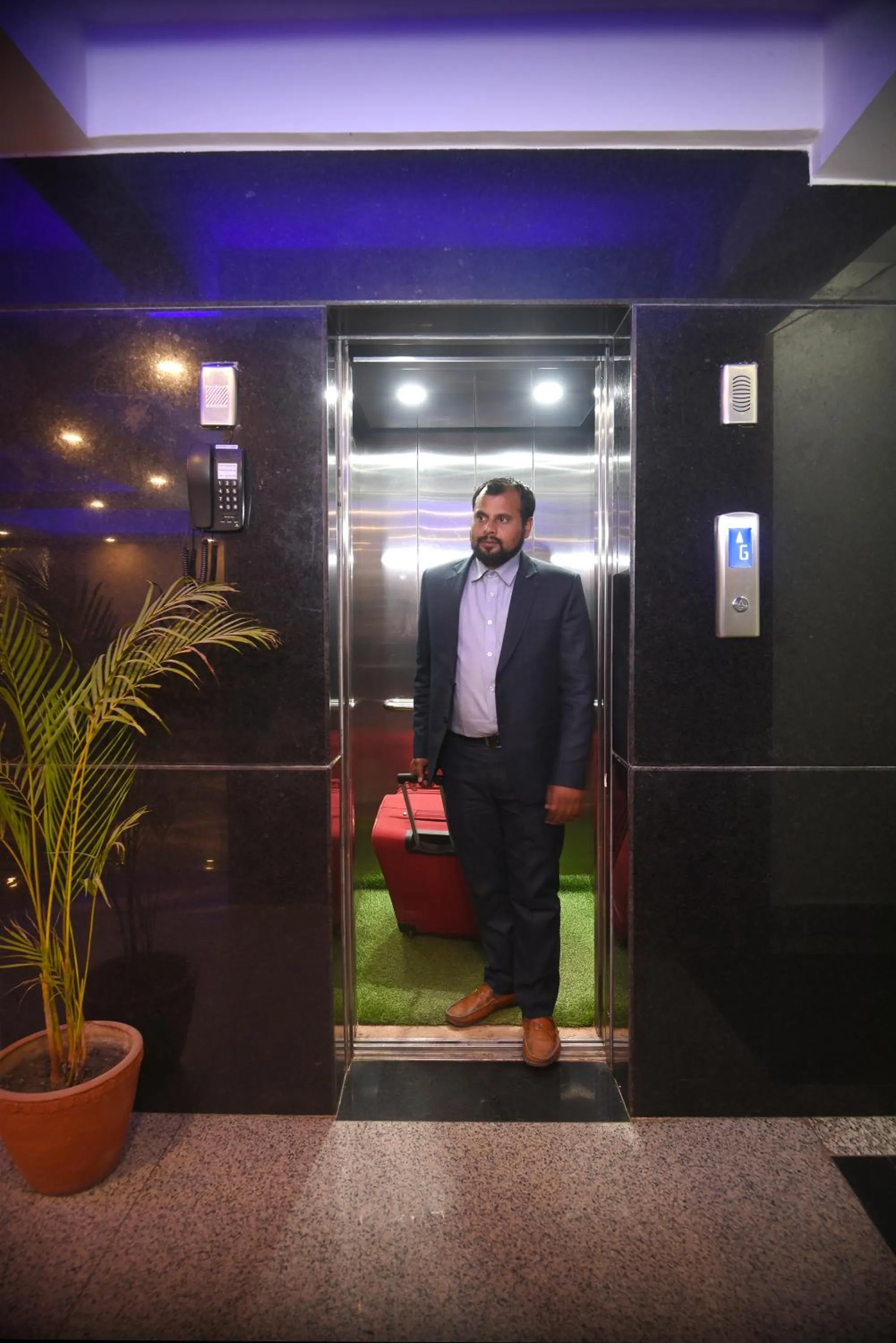 elevator in Hotel Simal