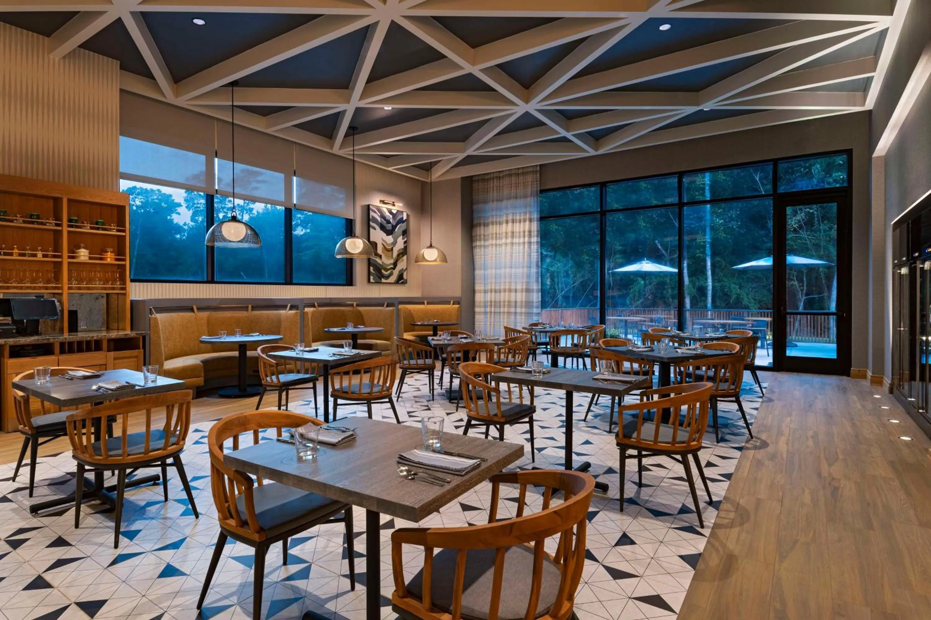 Restaurant/places to eat in Hyatt Regency Conroe