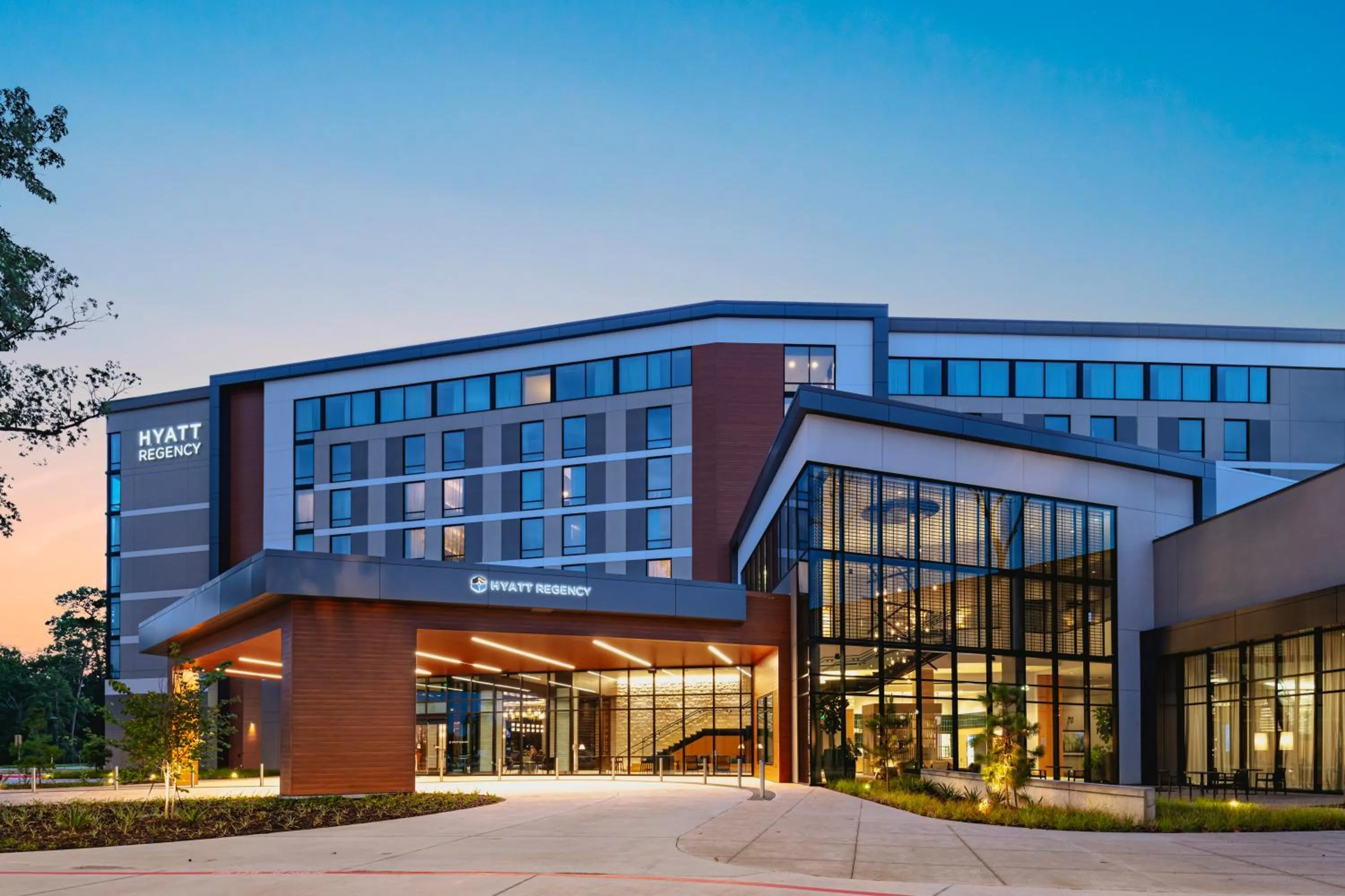 Property building in Hyatt Regency Conroe