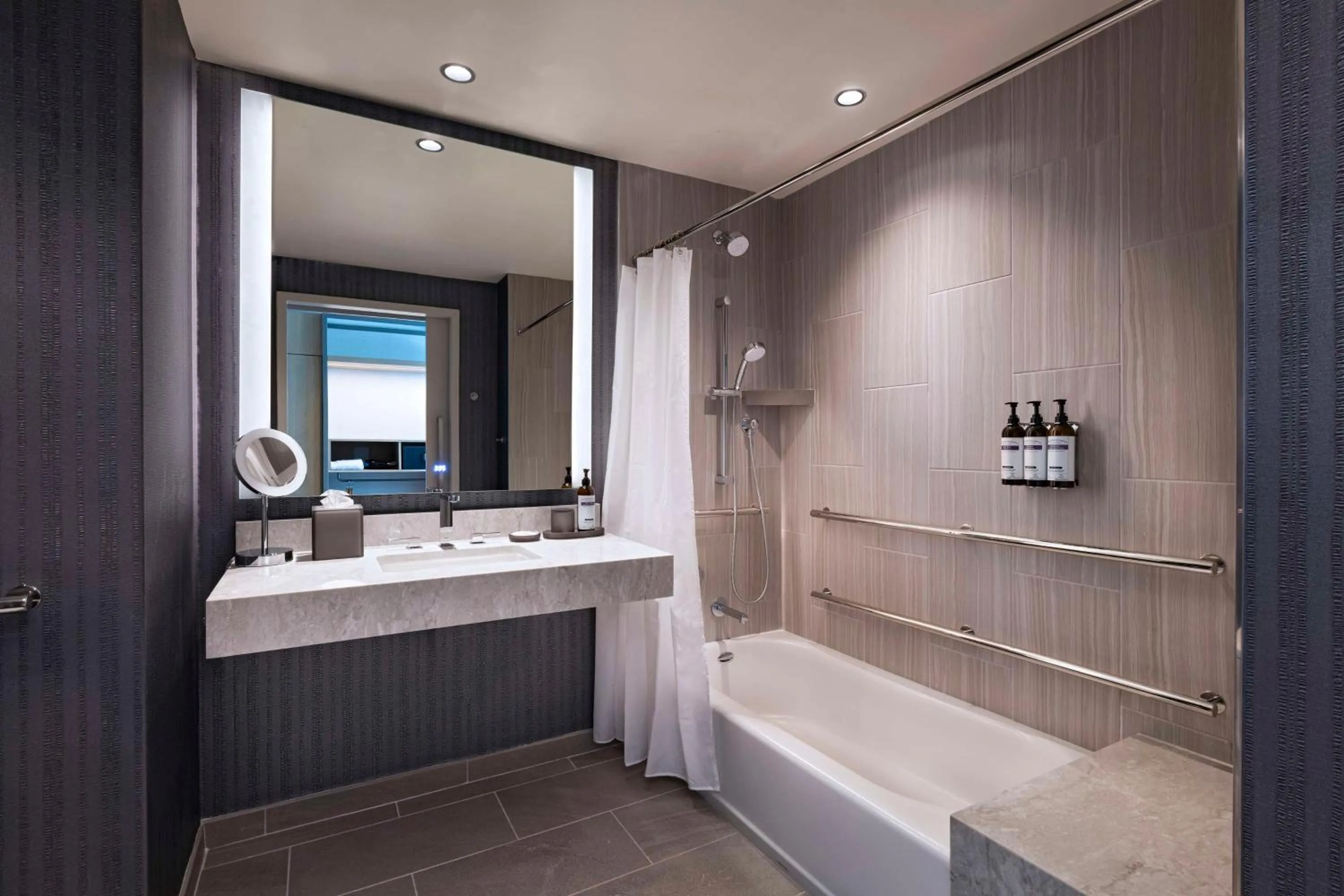 Bathroom in Hyatt Regency Conroe