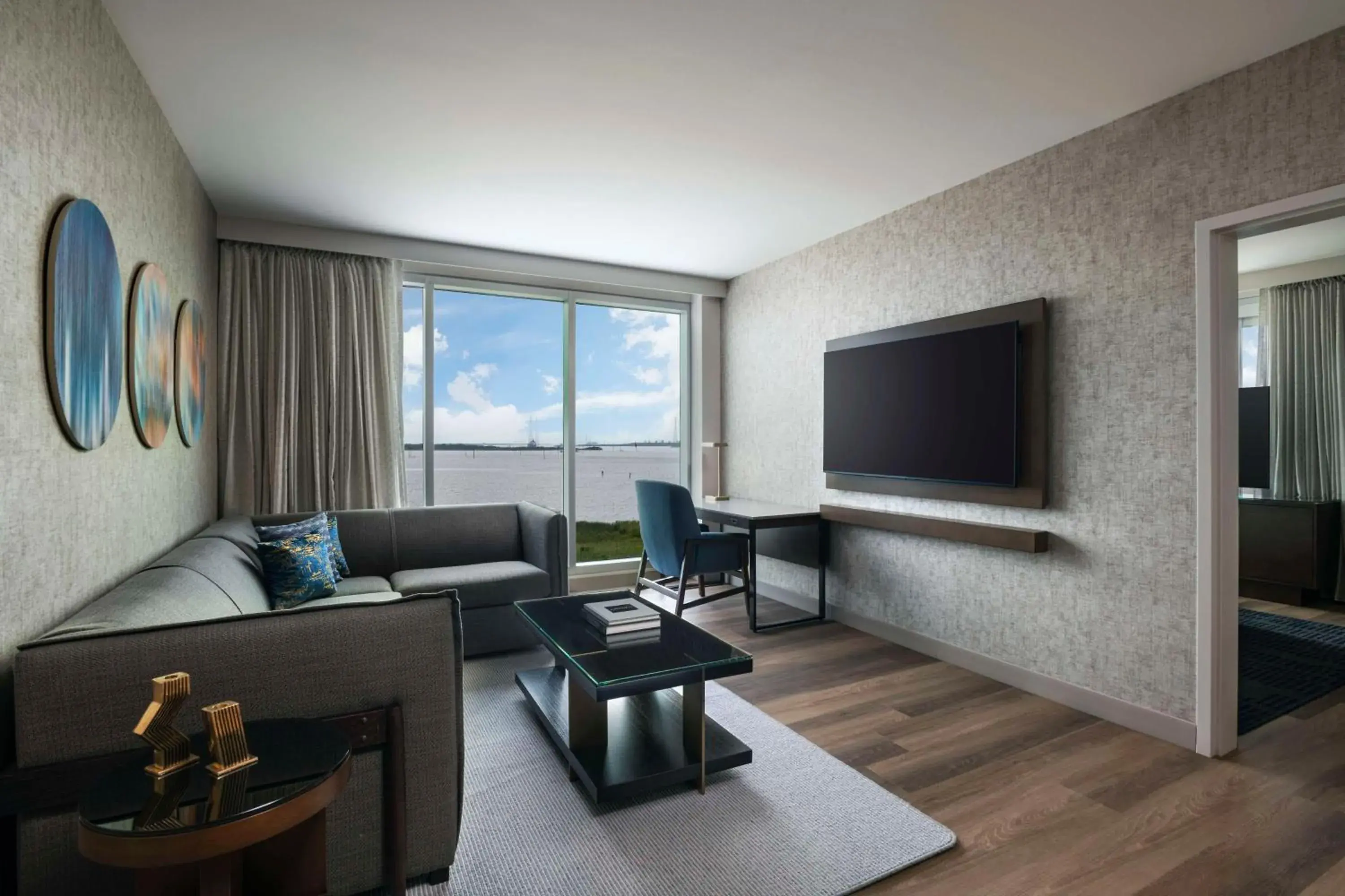 Suite in Hyatt Regency Baytown-Houston Suite in Hyatt Regency Baytown-Houston