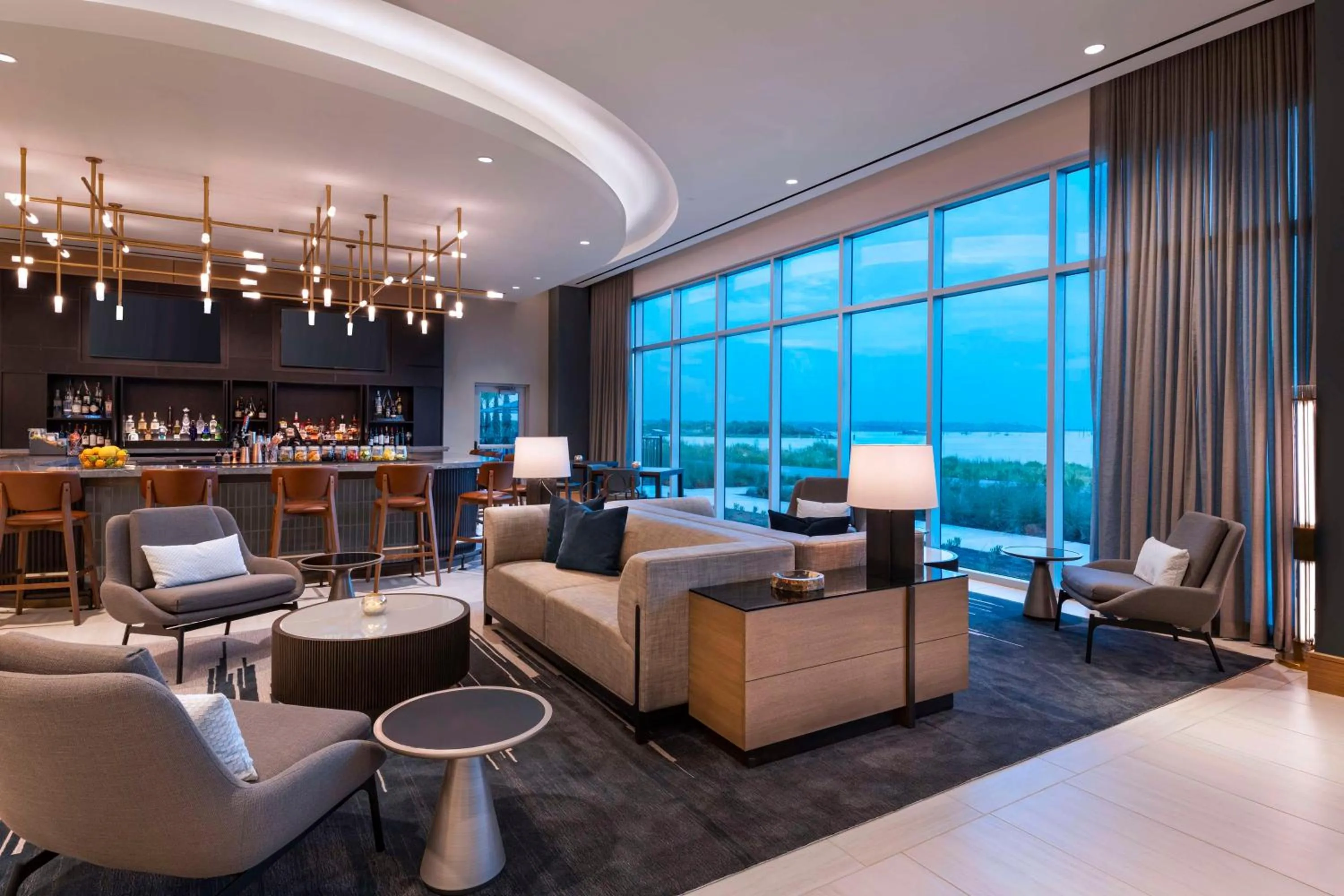 Lounge or bar in Hyatt Regency Baytown-Houston