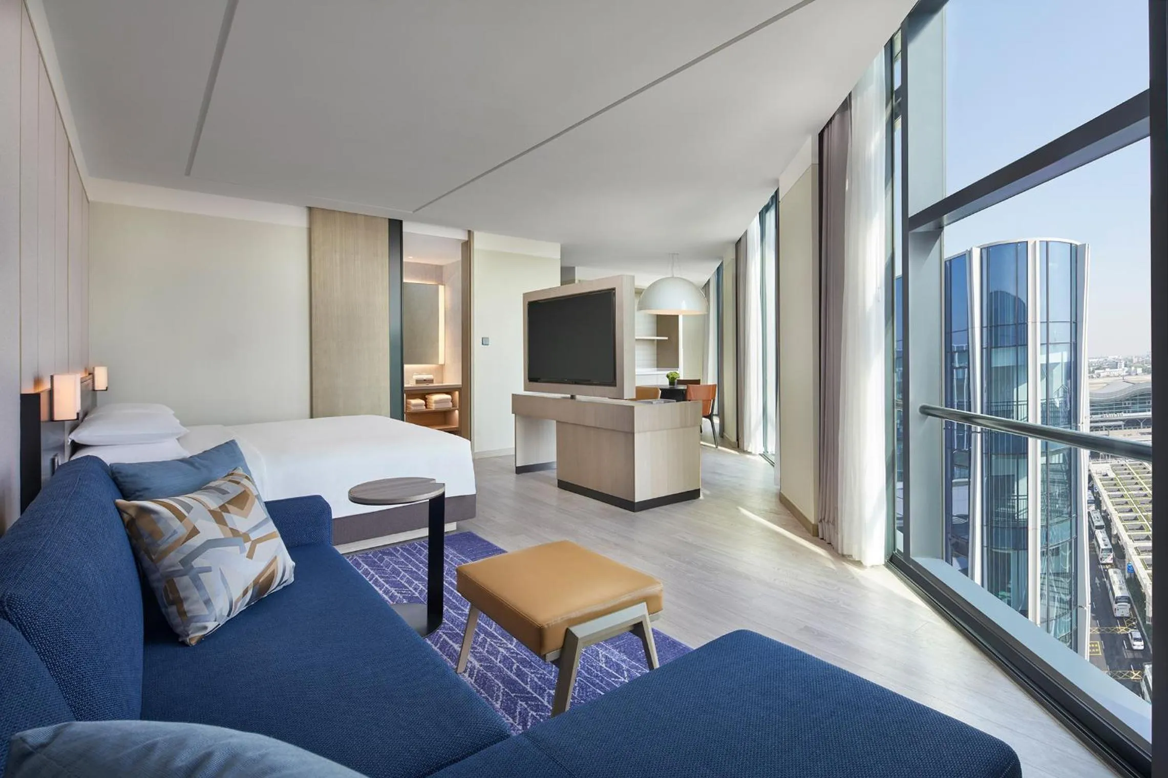 Bed in Hyatt Place Hangzhou International Airport