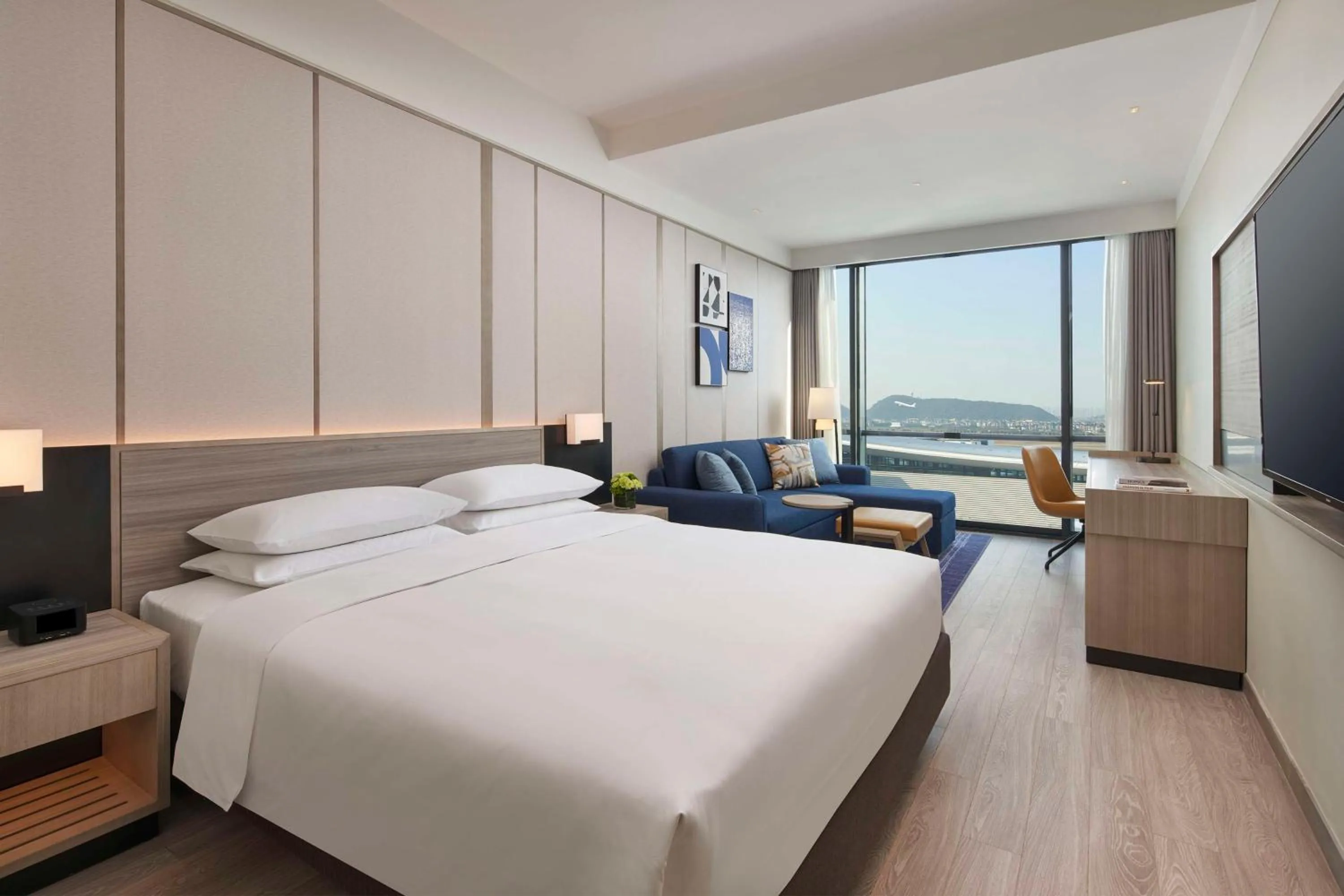 View (from property/room), Bed in Hyatt Place Hangzhou International Airport