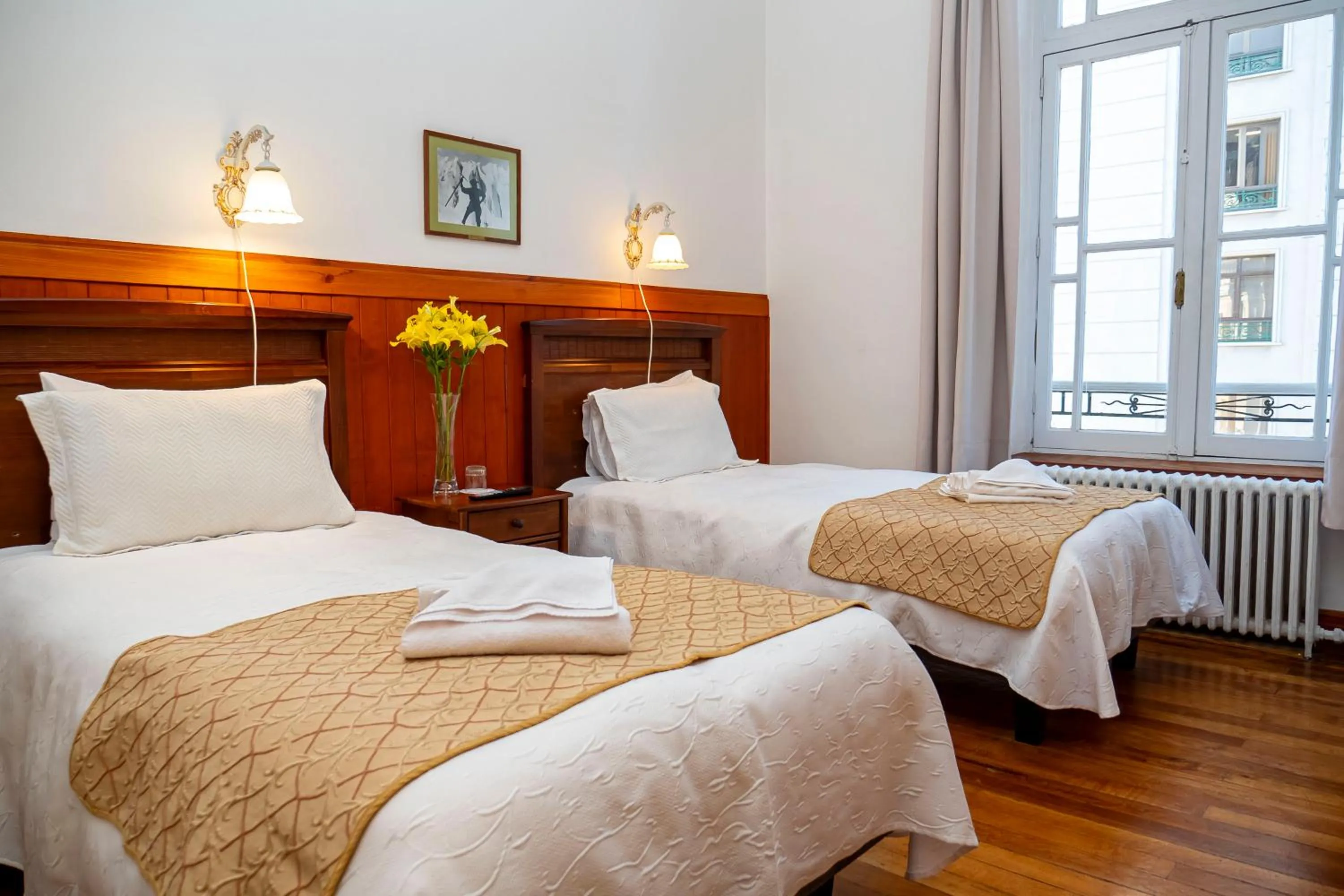 Bedroom, Bed in Hotel Plaza