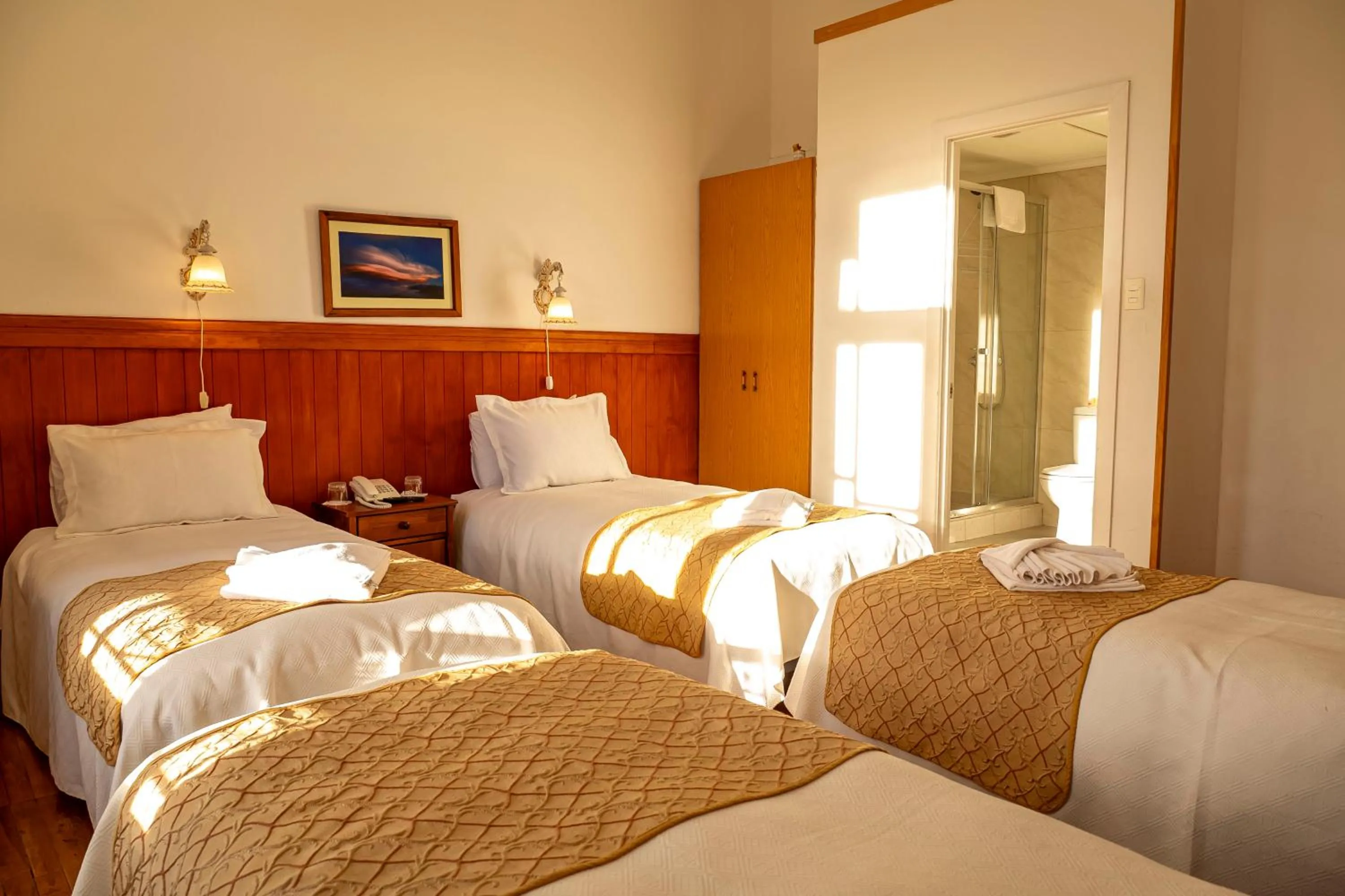 Photo of the whole room, Bed in Hotel Plaza