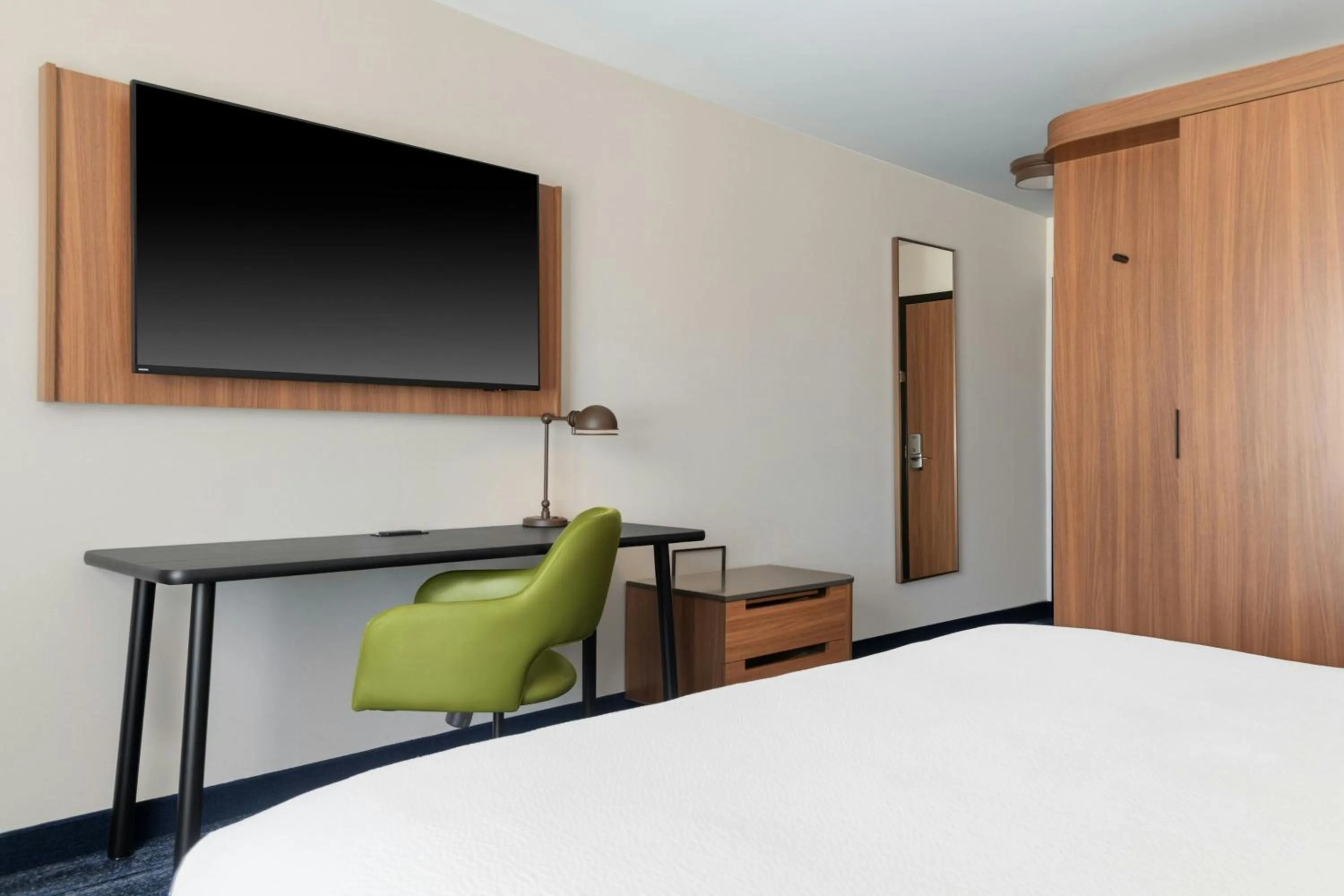 Photo of the whole room, Bed in Fairfield by Marriott Inn & Suites Norfolk