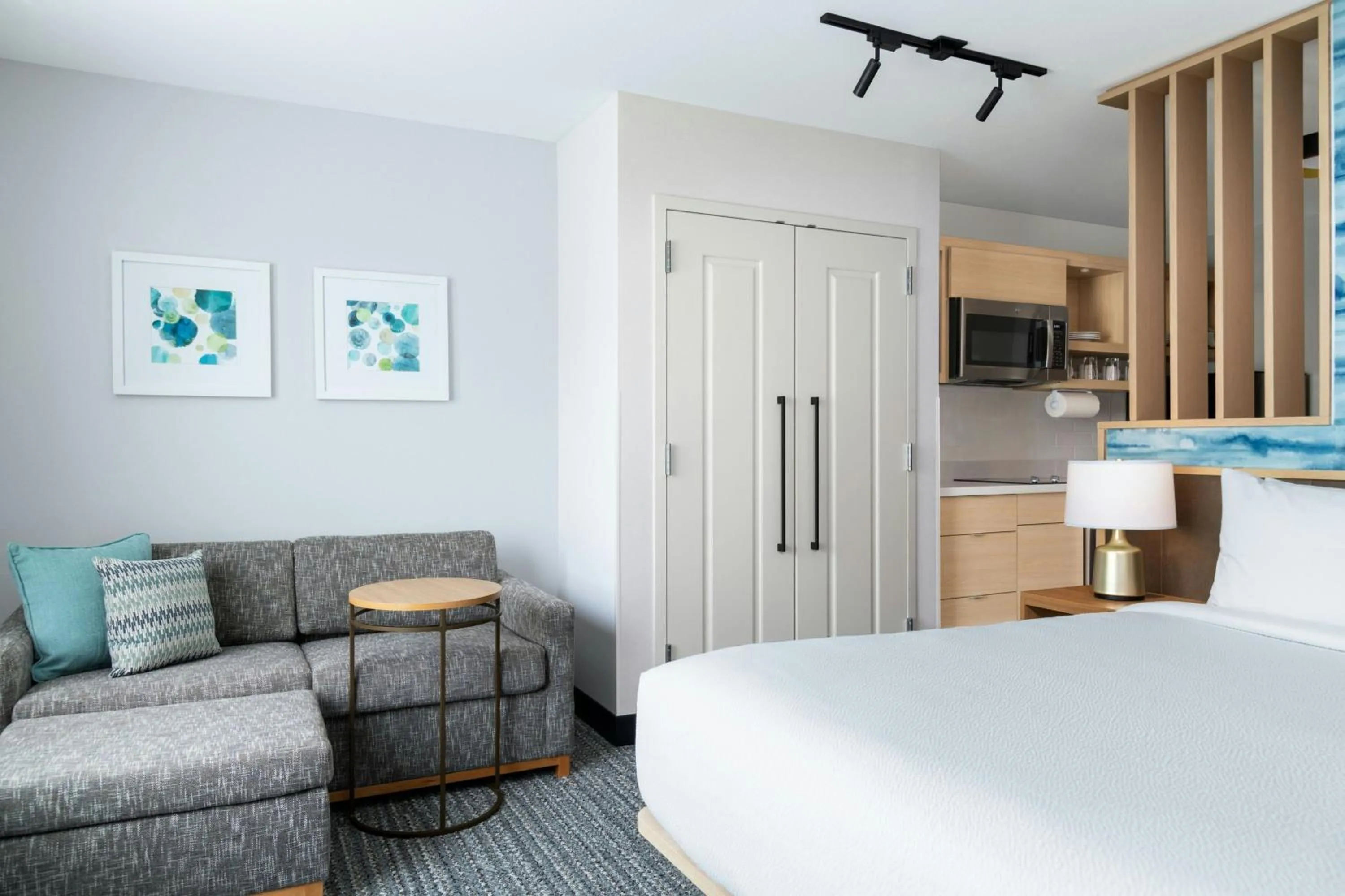 Photo of the whole room, Bed in TownePlace Suites by Marriott Norfolk