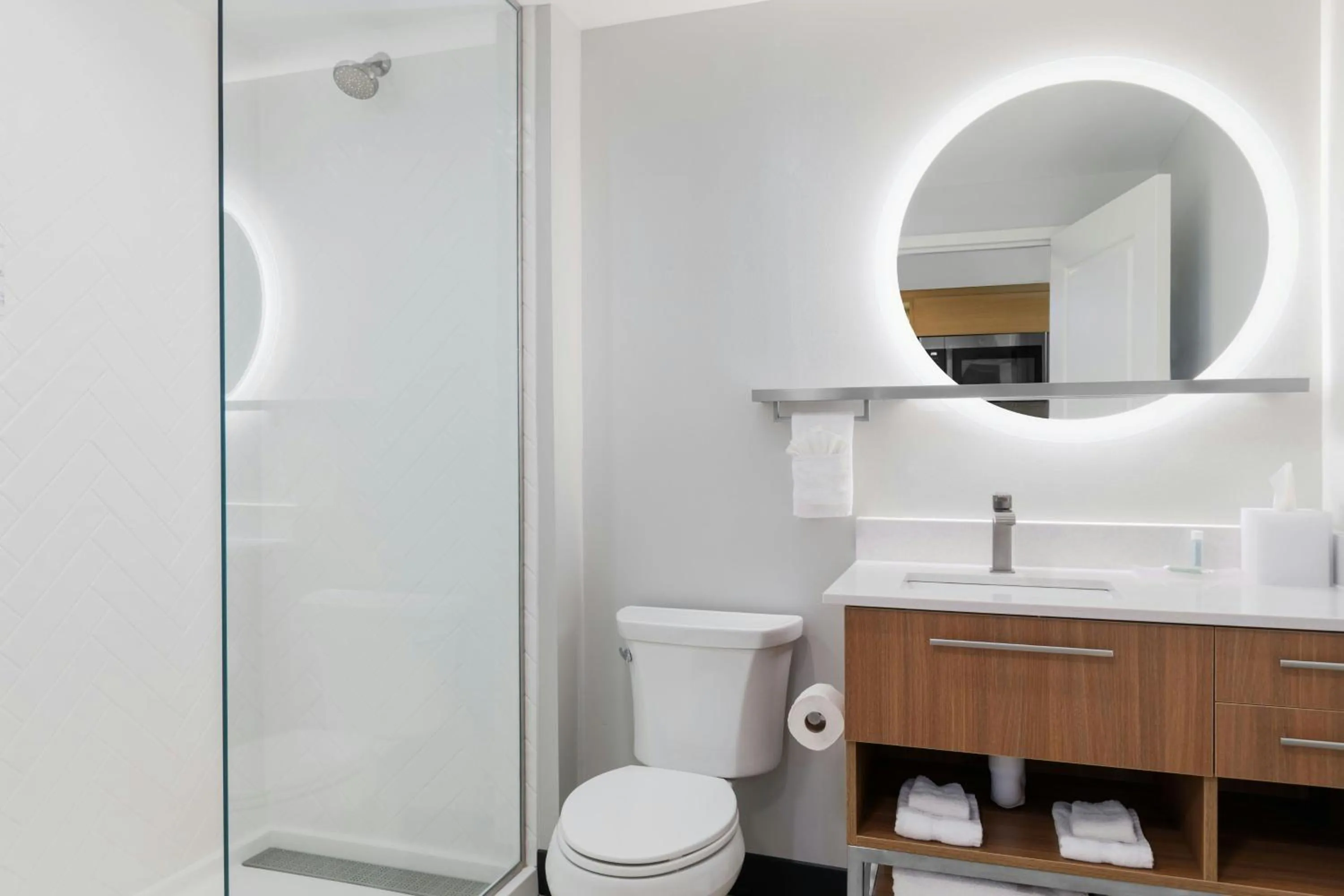 Bathroom in TownePlace Suites by Marriott Norfolk