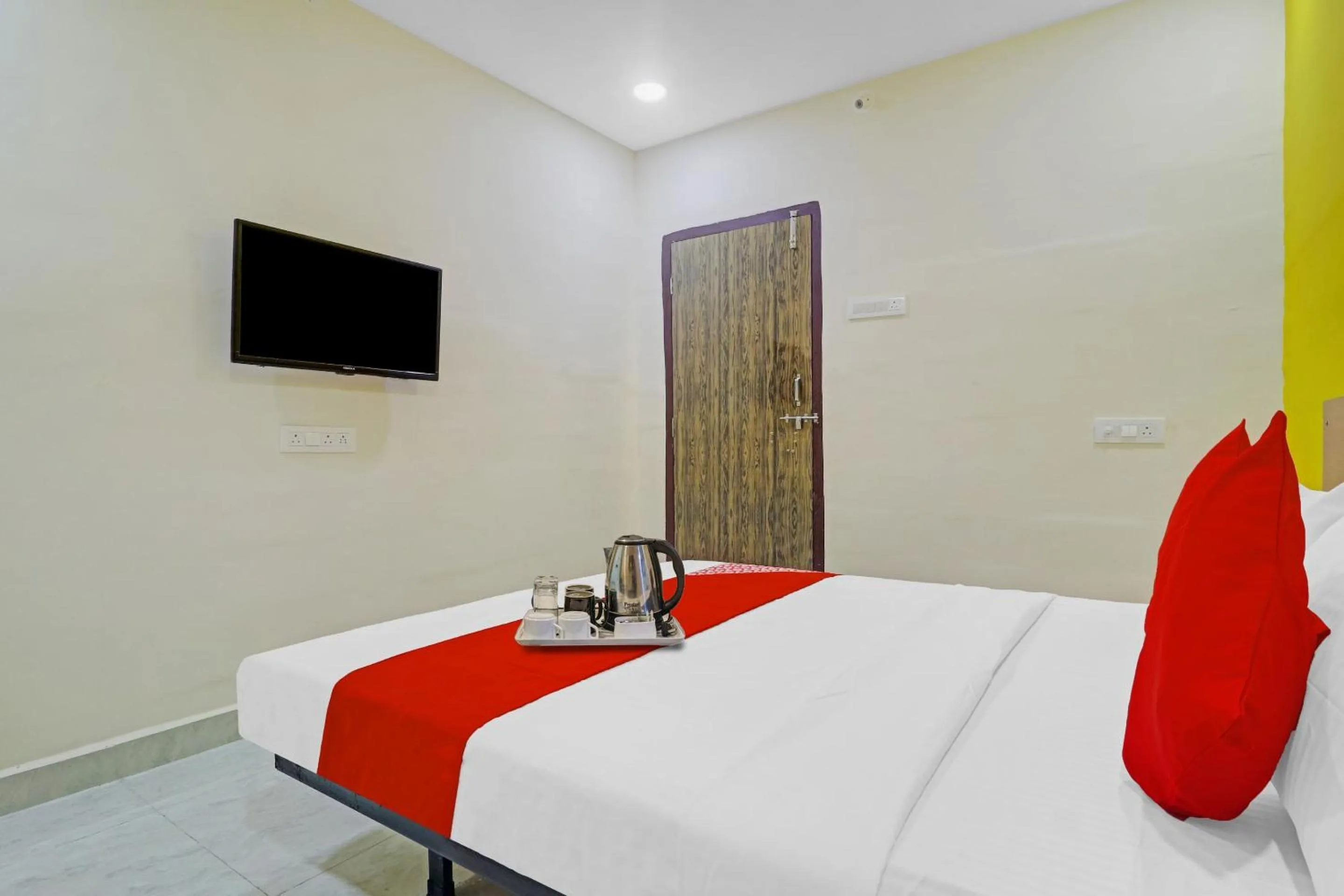 Bedroom, Bed in Super Hotel O Elite Stay