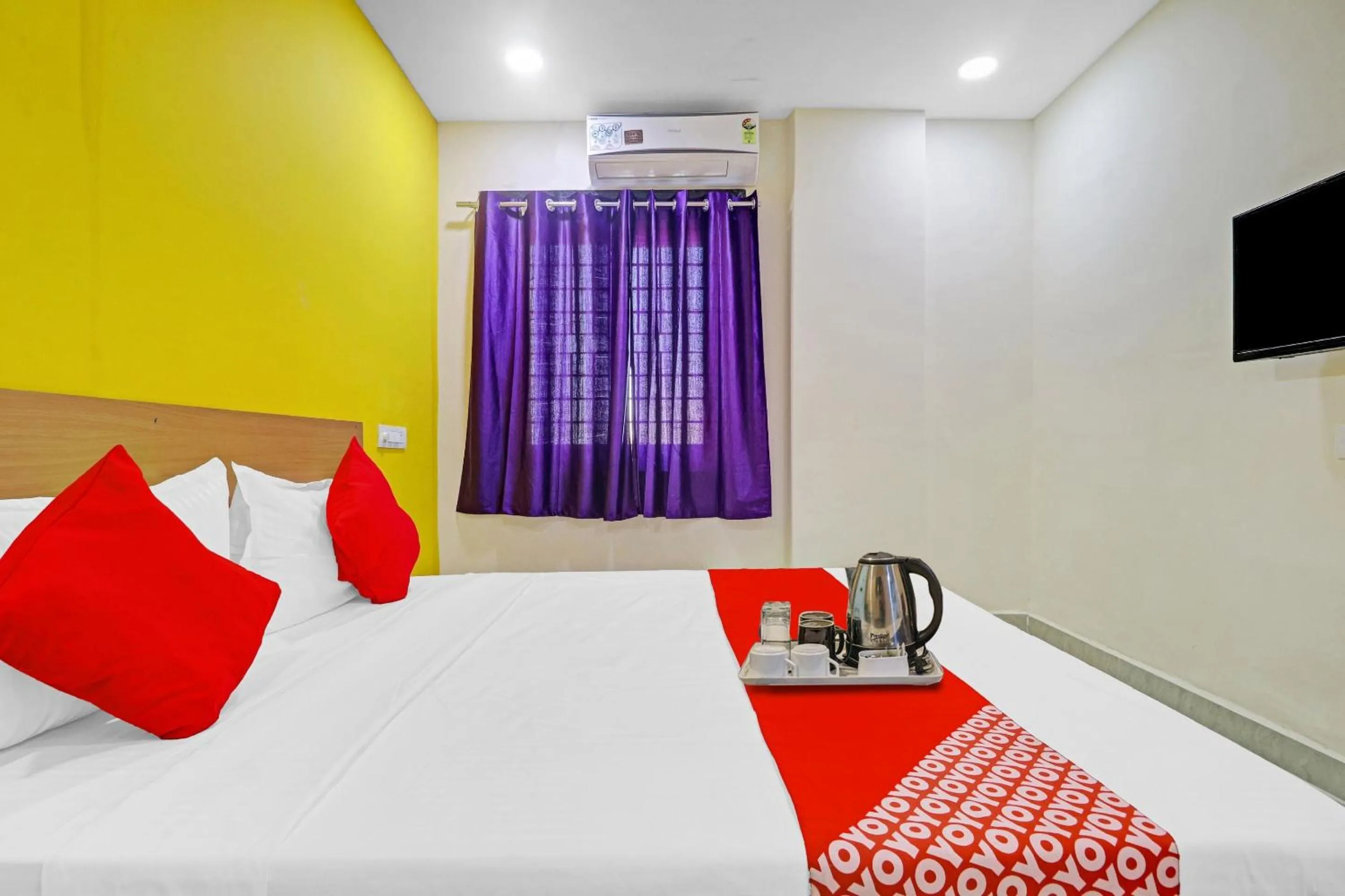 Bedroom, Bed in Super Hotel O Elite Stay