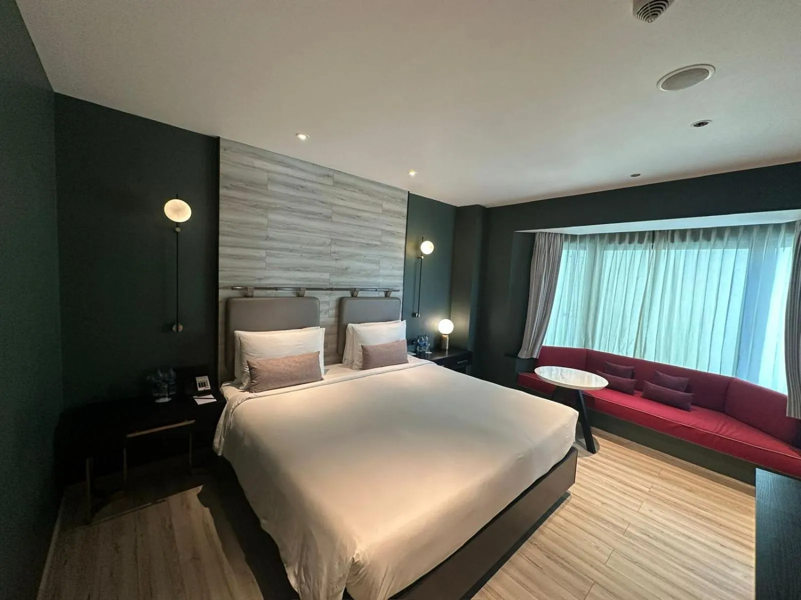 Bedroom, Bed in Vivanta Meghalaya Shillong