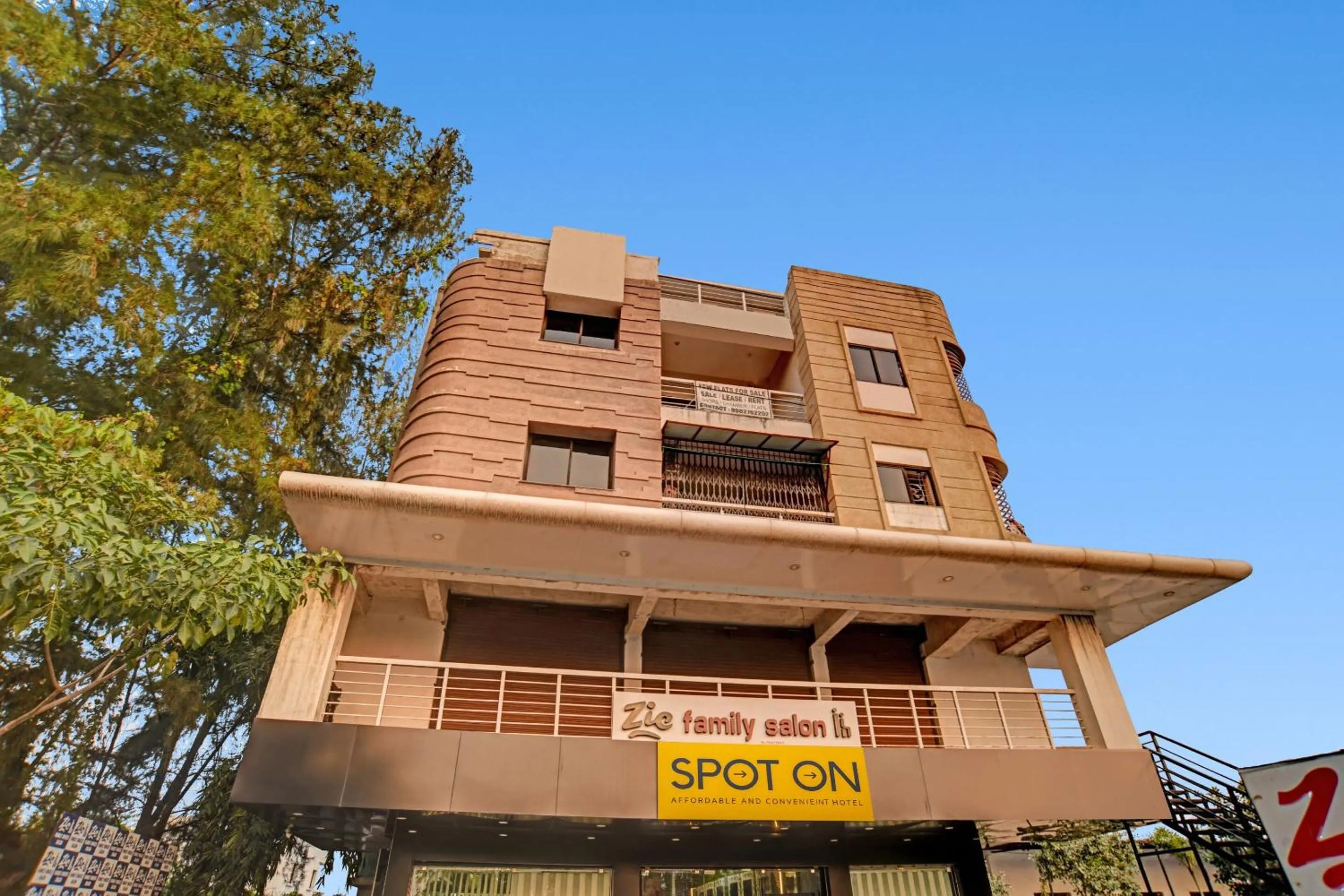 Facade/entrance in Super Hotel O Trinity Inn