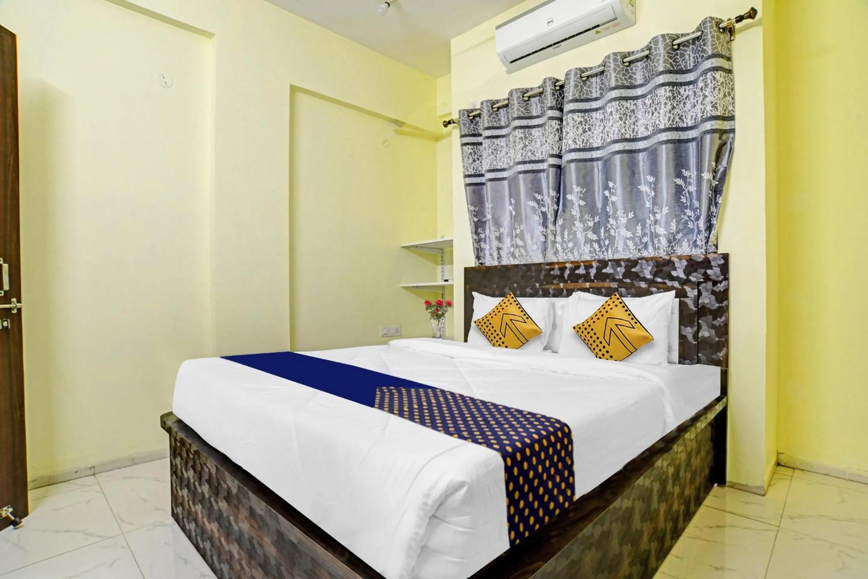 Bedroom in Super Hotel O Trinity Inn