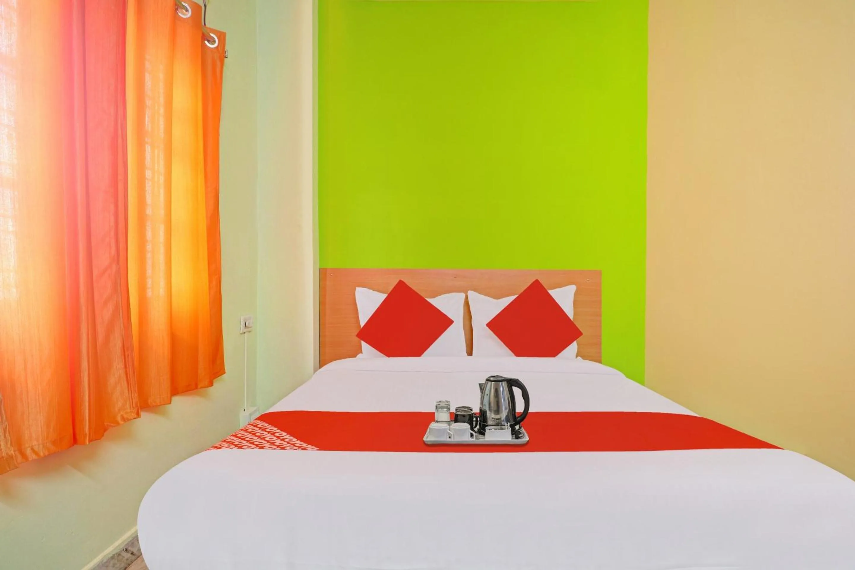 Bedroom, Bed in Hotel O Ss Delight