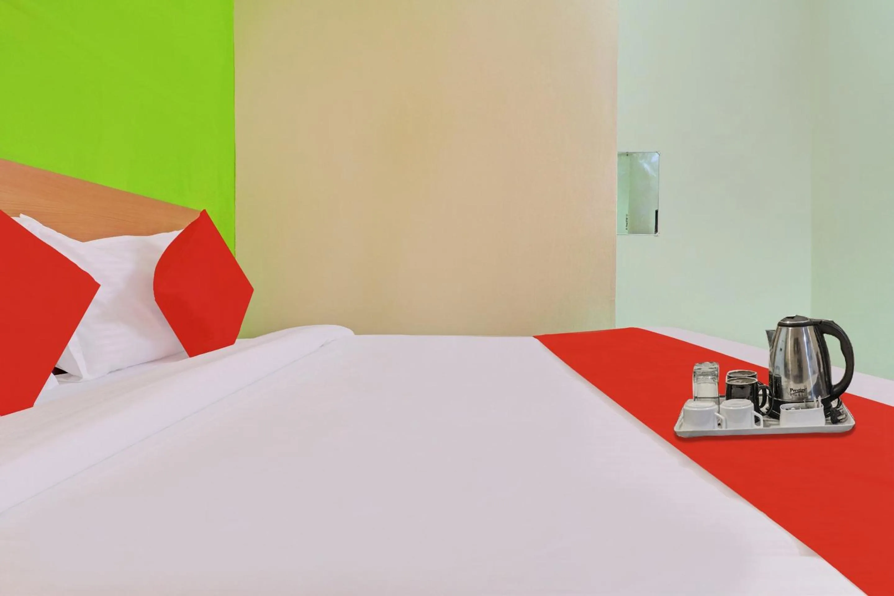 Bedroom, Bed in Hotel O Ss Delight