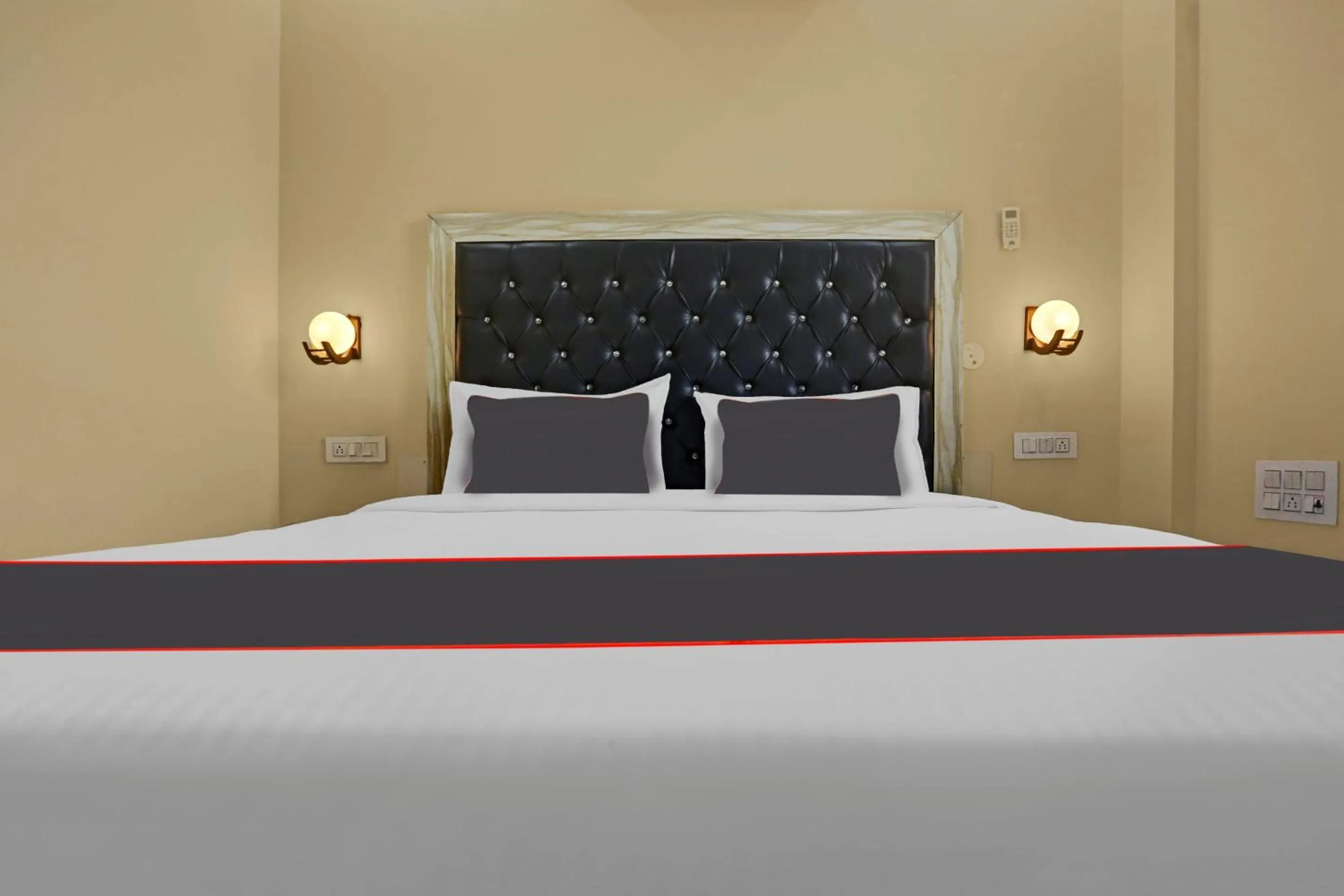 Bedroom in Collection O Metro View Ashok Vihar Near Shalimar Bagh Metro Station