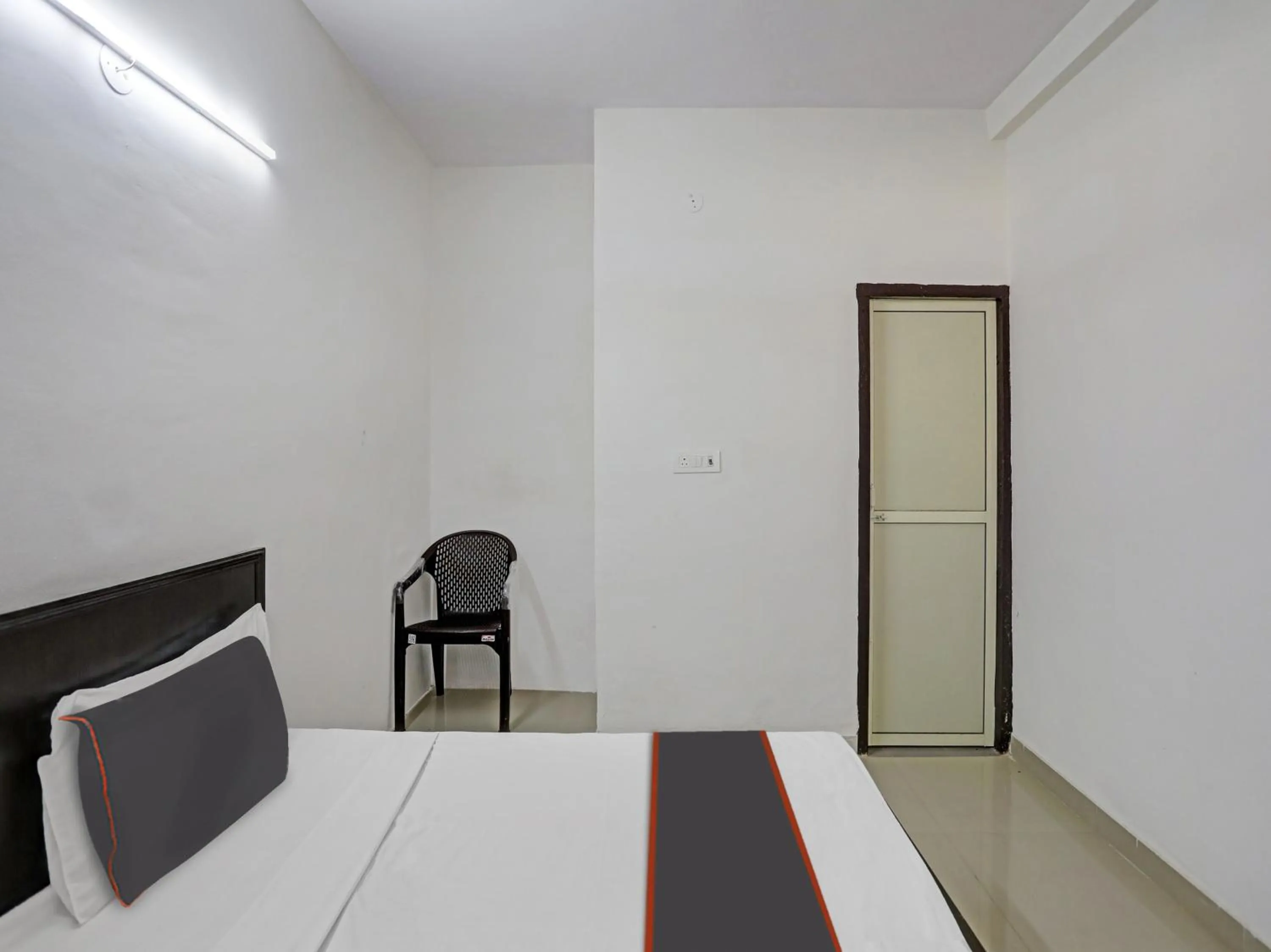 Bedroom, Bed in SPOT ON Mt White House