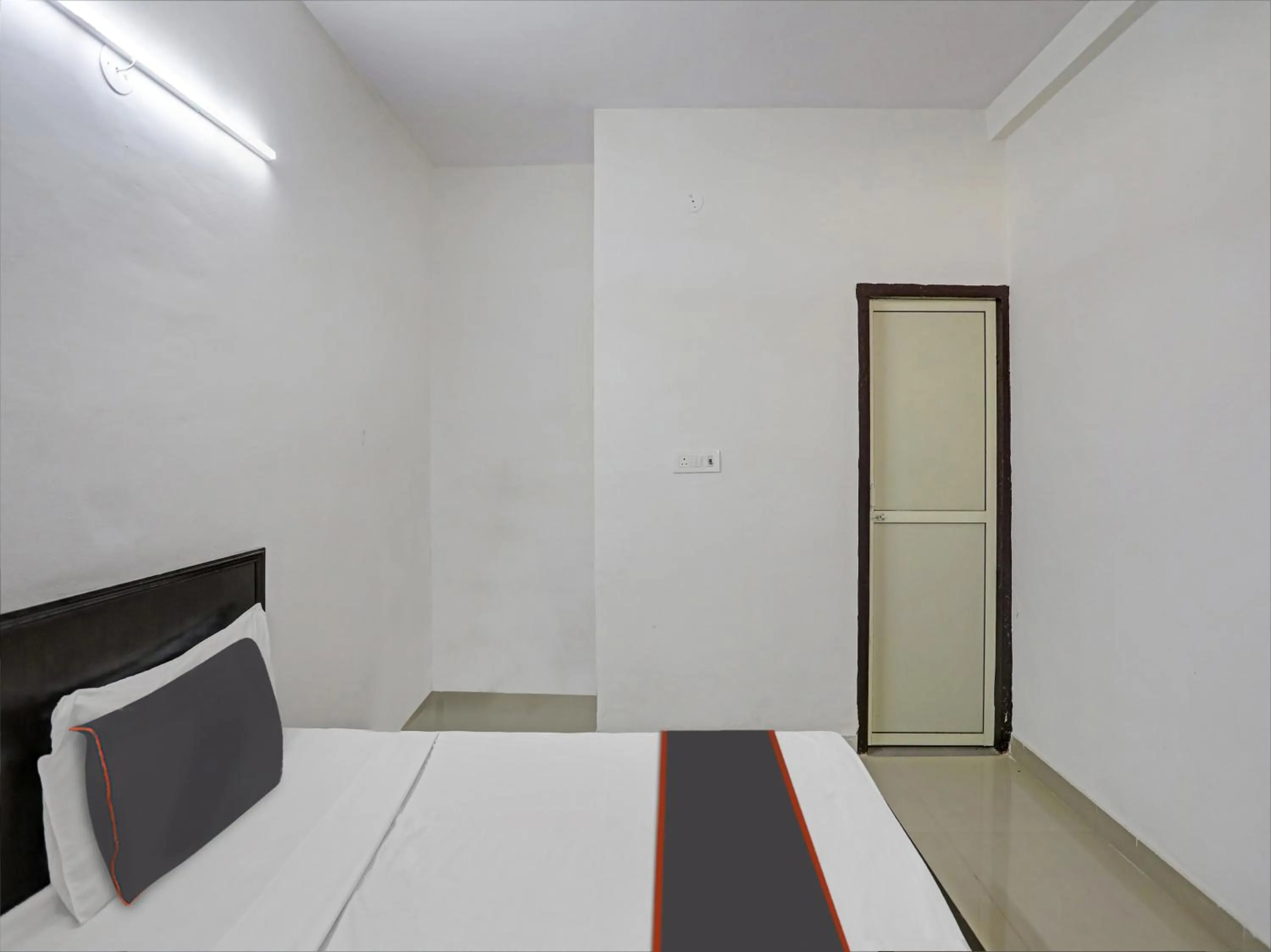 Bedroom, Bed in SPOT ON Mt White House